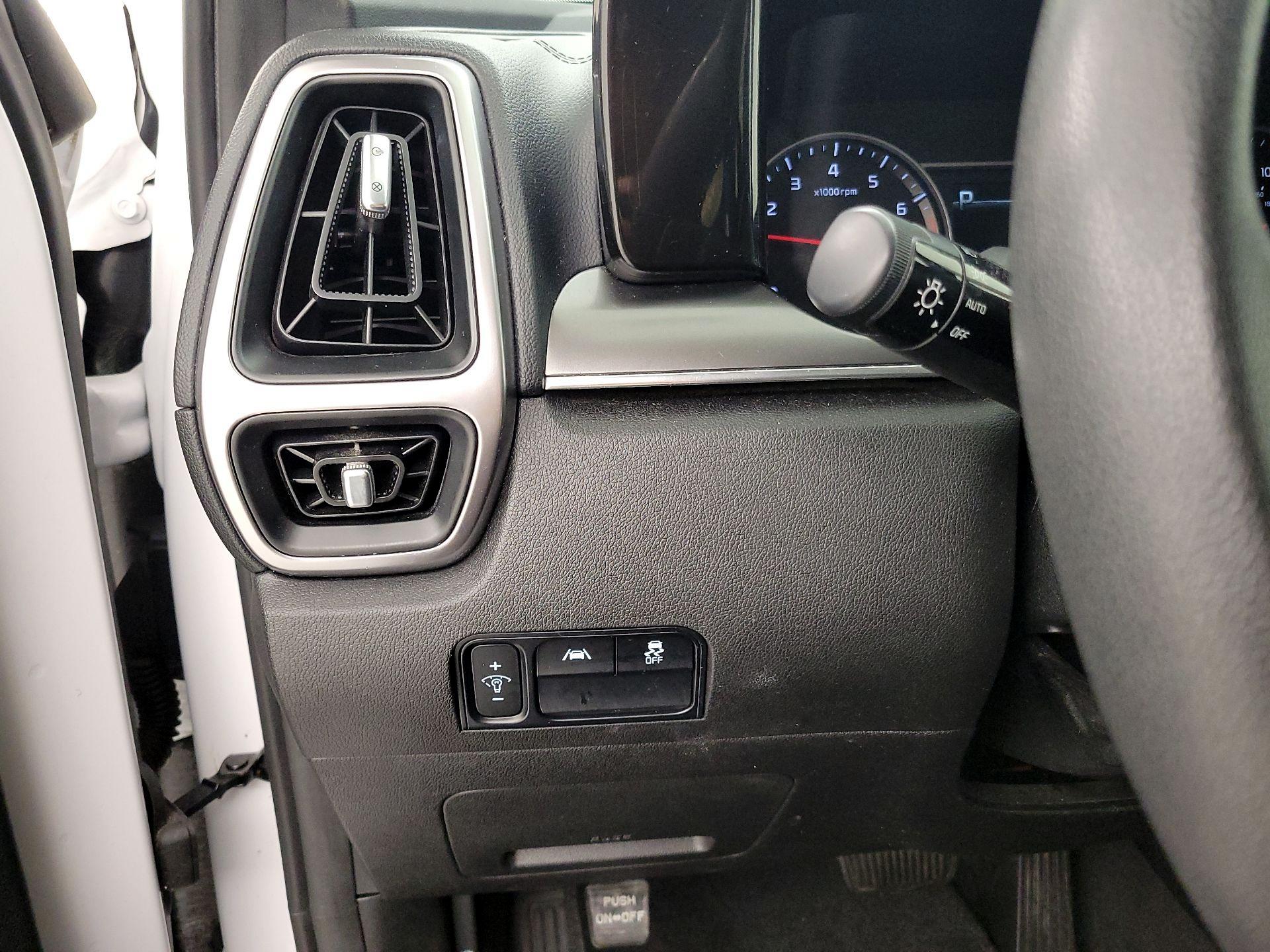 Thumbnail: 2023 Kia Sorento - 13