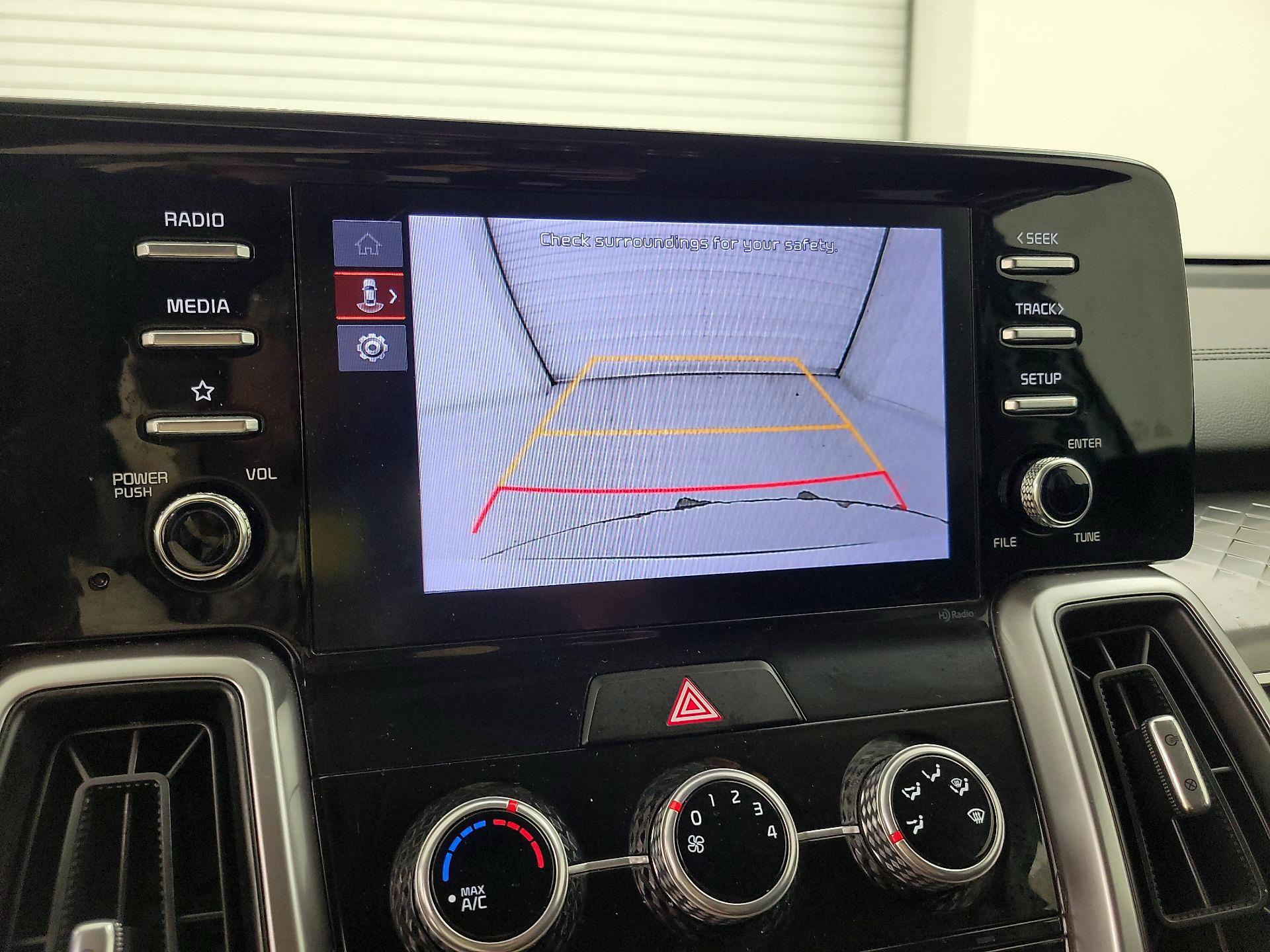 Thumbnail: 2023 Kia Sorento - 14