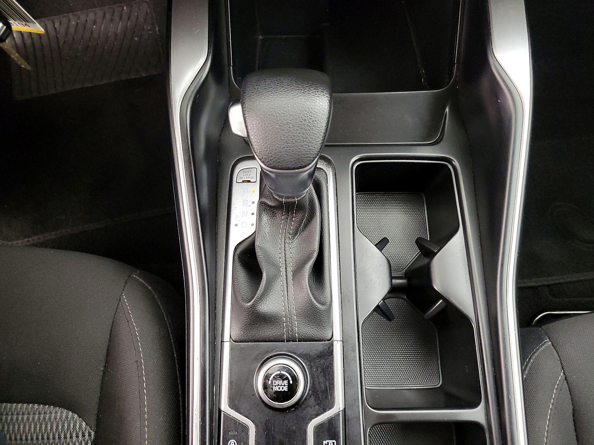 Thumbnail: 2023 Kia Sorento - 17