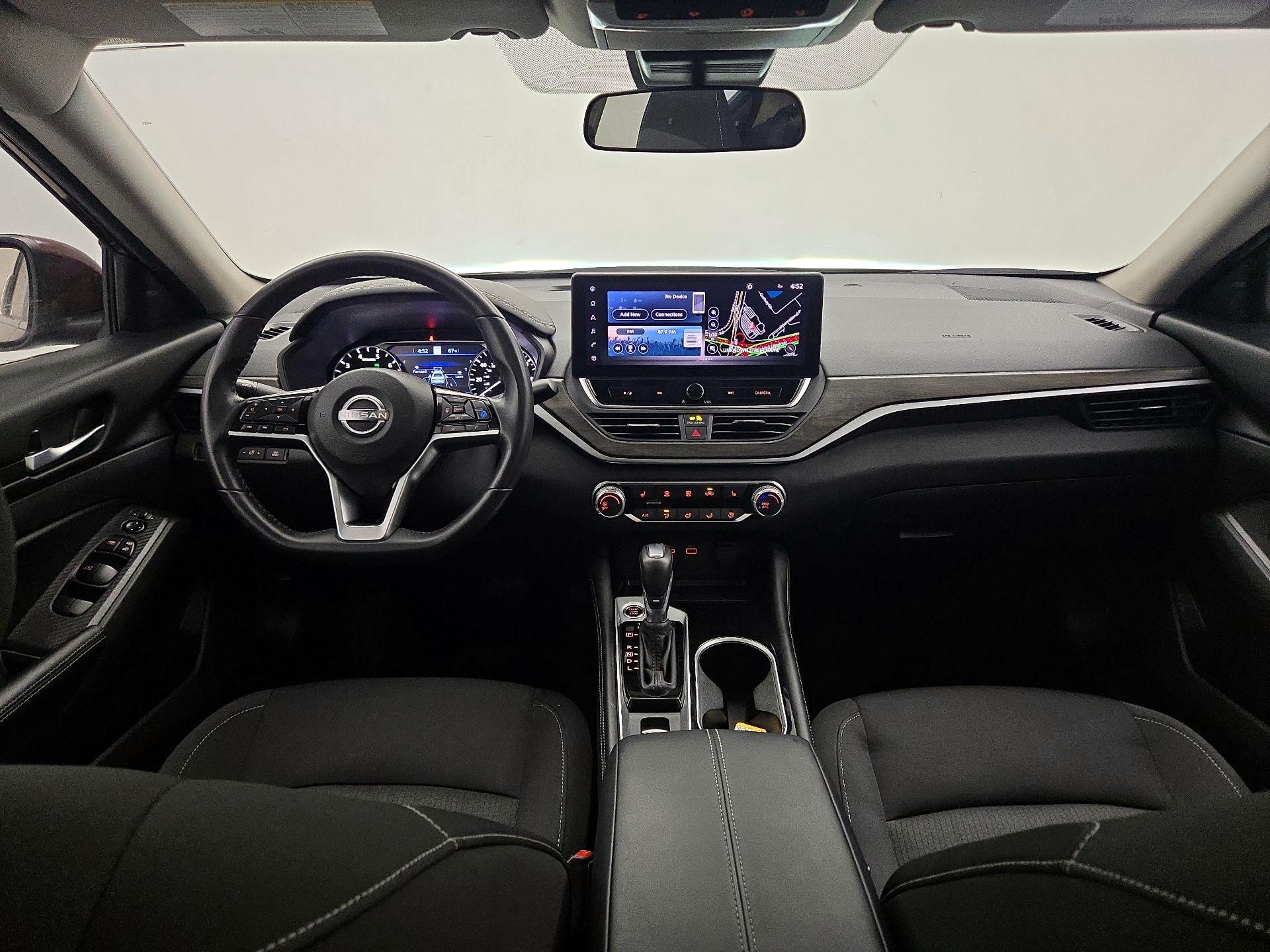 Thumbnail: 2024 Nissan Altima - 9