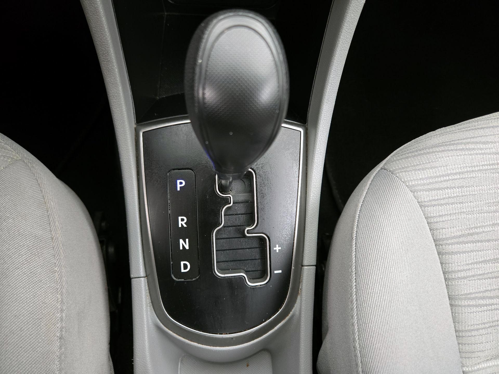 Thumbnail: 2017 Hyundai Accent - 16