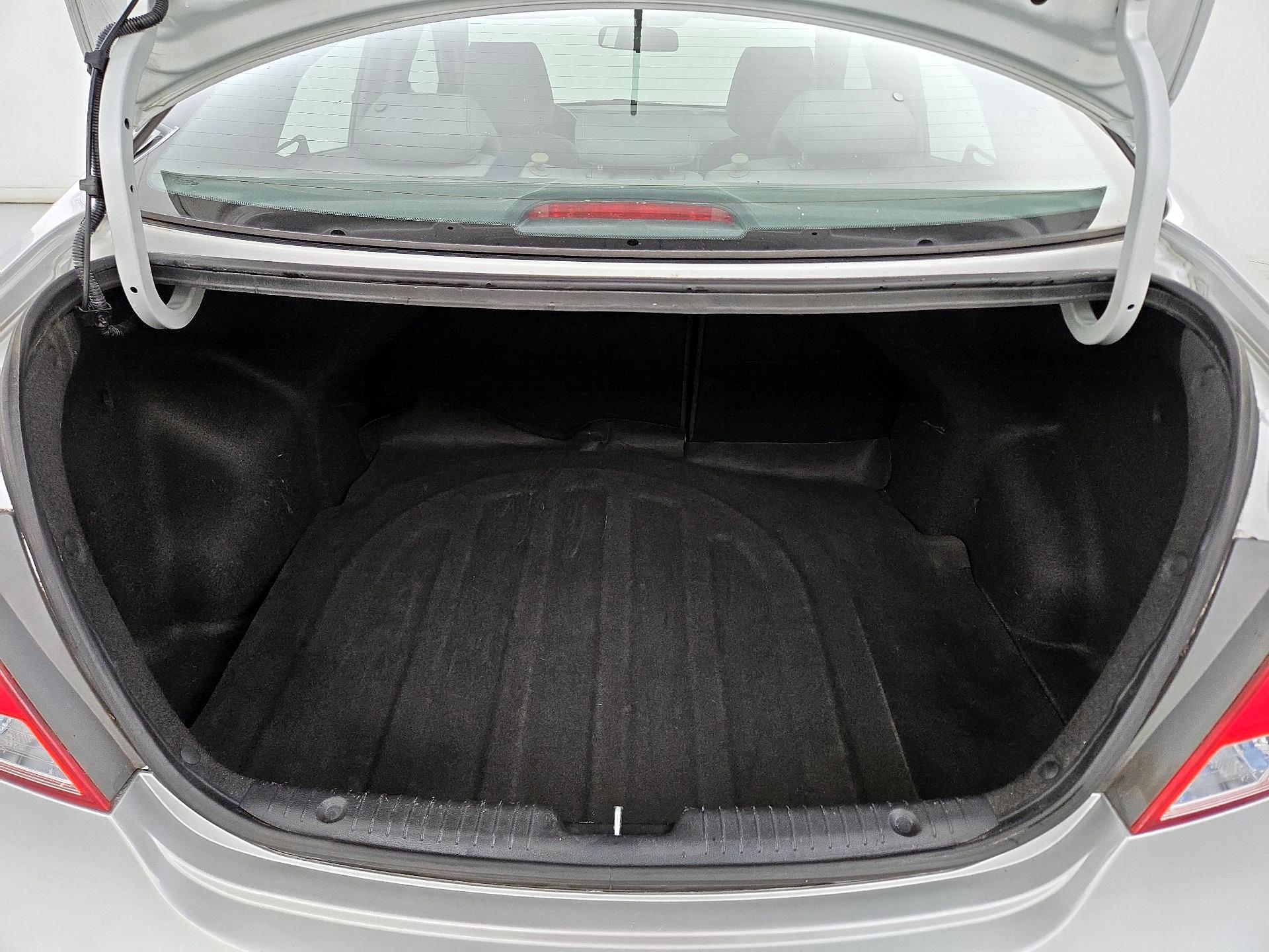 Thumbnail: 2017 Hyundai Accent - 19