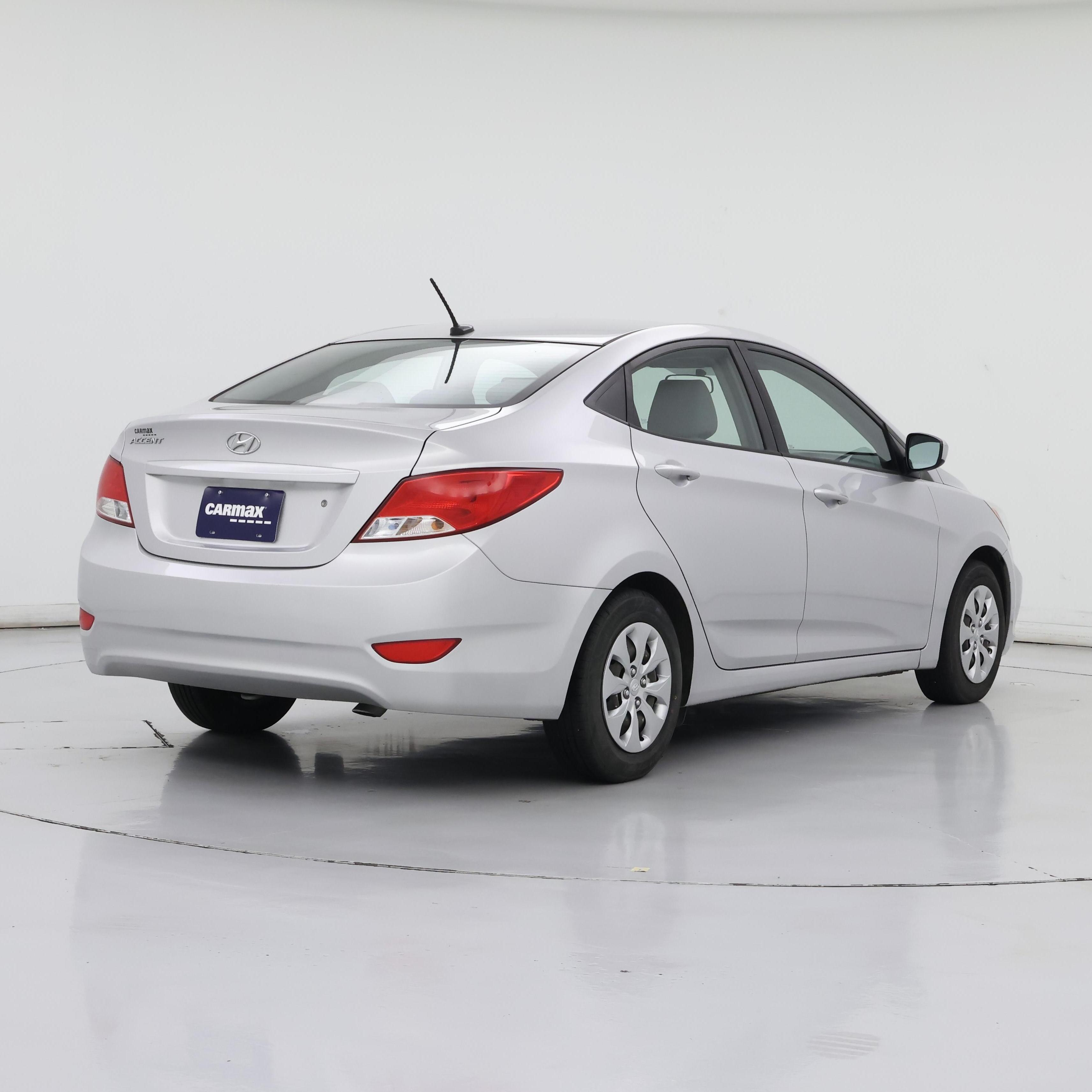 Thumbnail: 2017 Hyundai Accent - 8