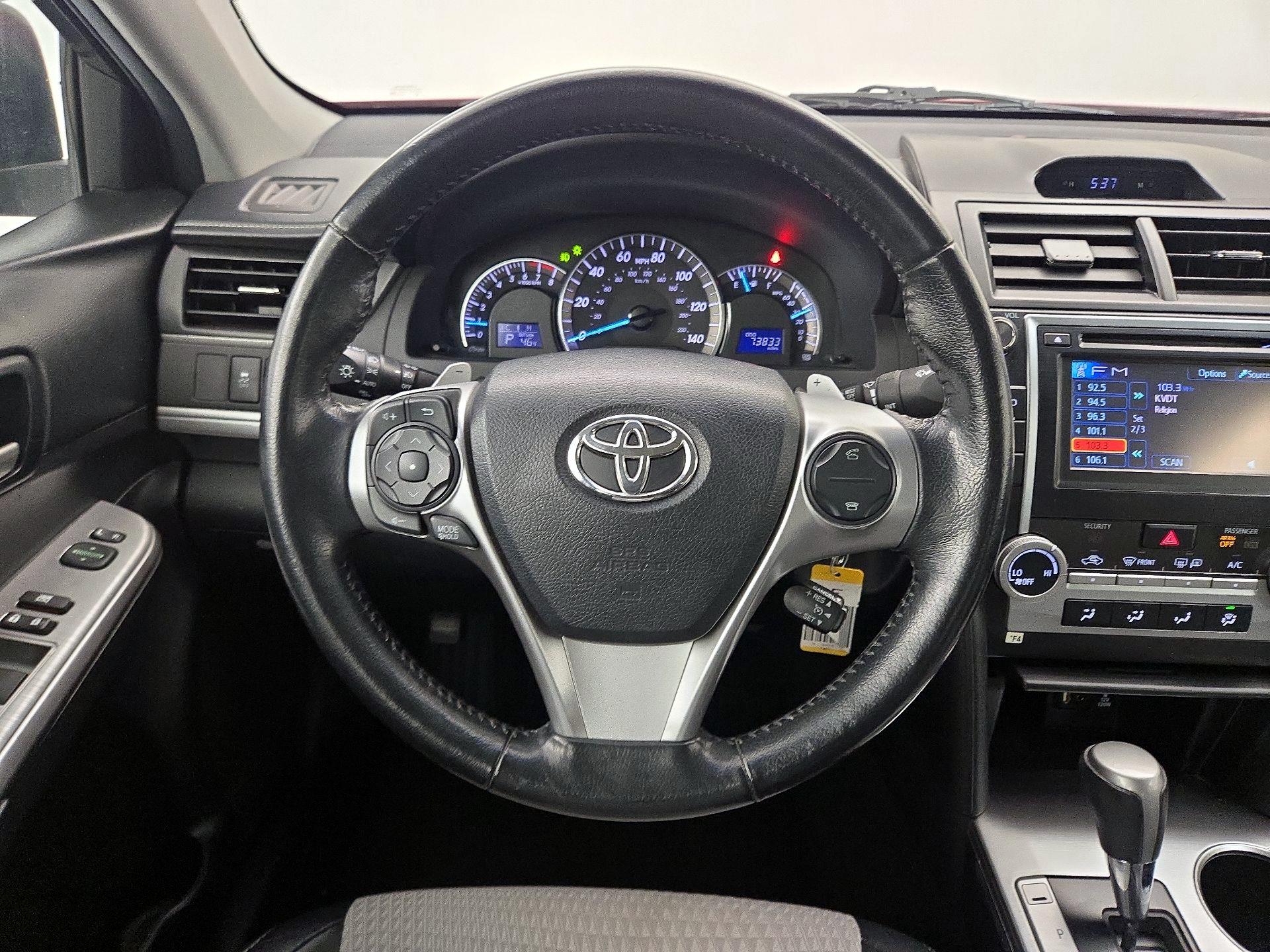 Thumbnail: 2014 Toyota Camry - 10