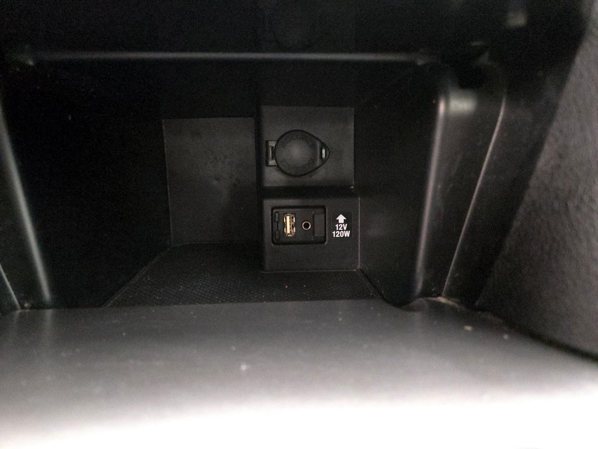 Thumbnail: 2014 Toyota Camry - 16