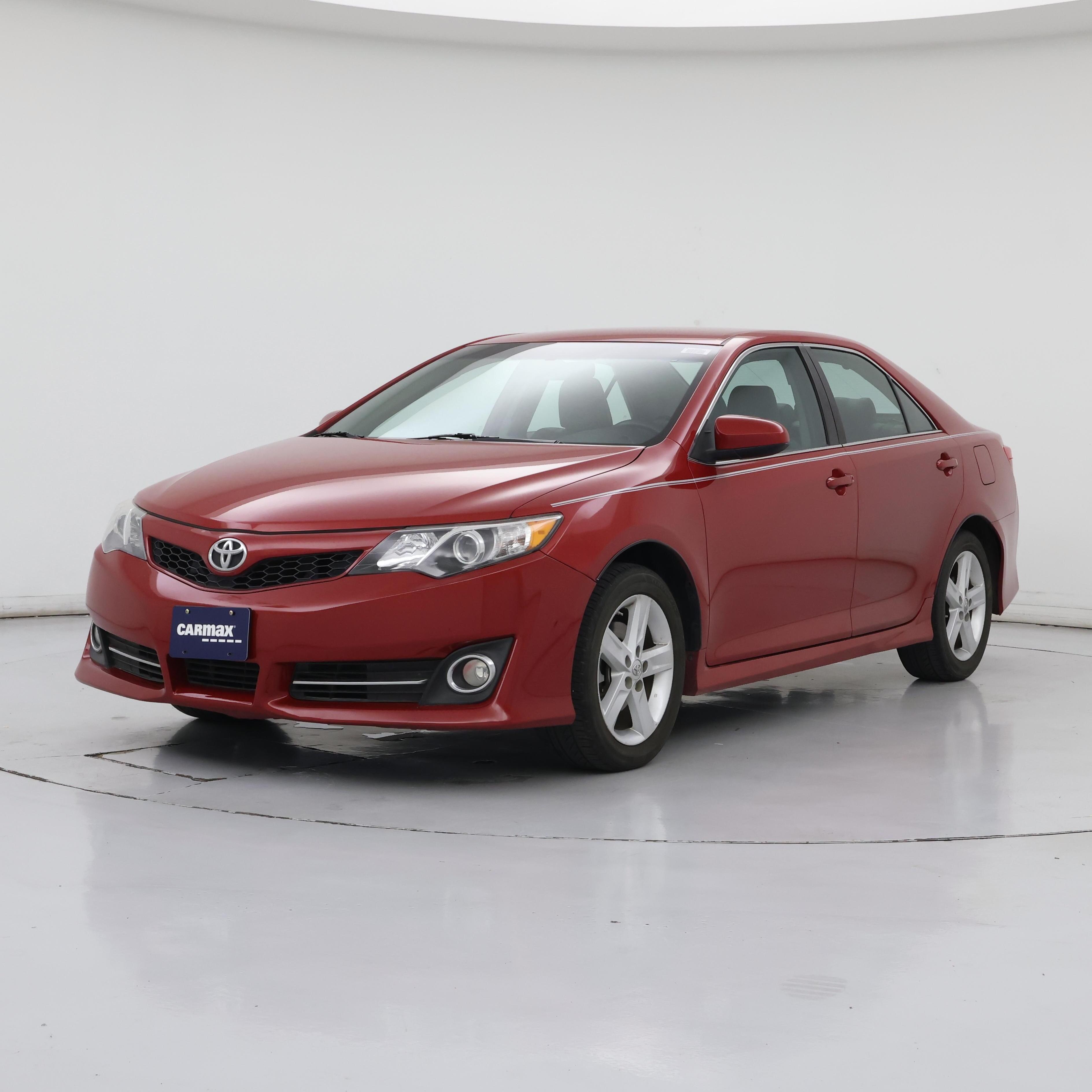 Thumbnail: 2014 Toyota Camry - 4