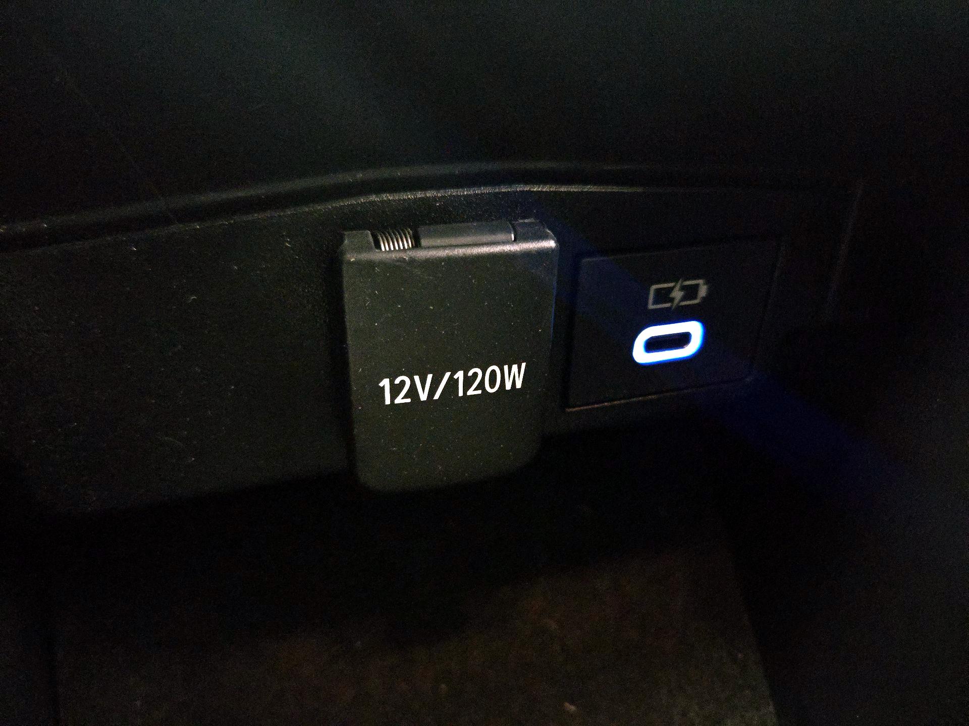 Thumbnail: 2022 Toyota Corolla - 18