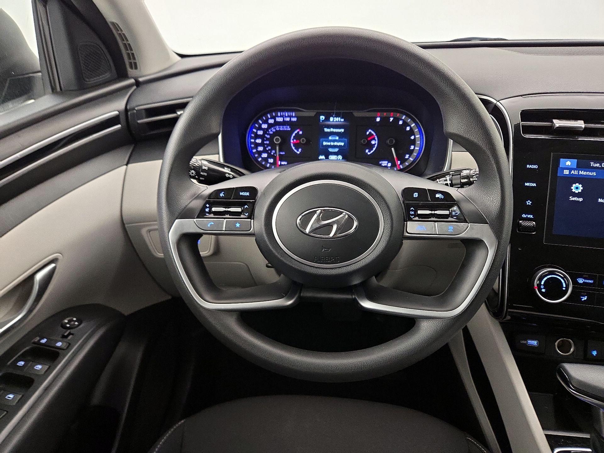 Thumbnail: 2023 Hyundai Tucson - 10