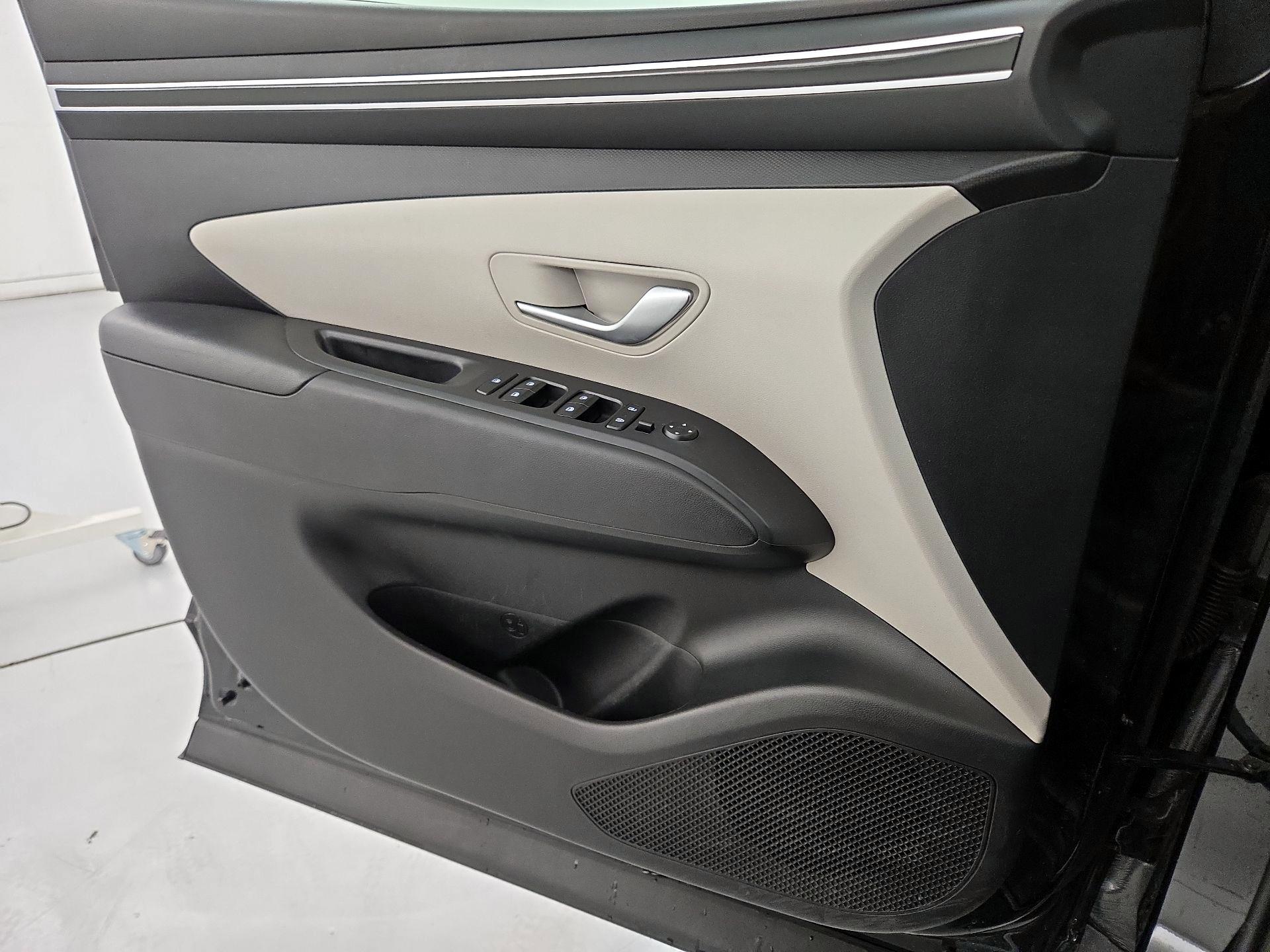 Thumbnail: 2023 Hyundai Tucson - 12