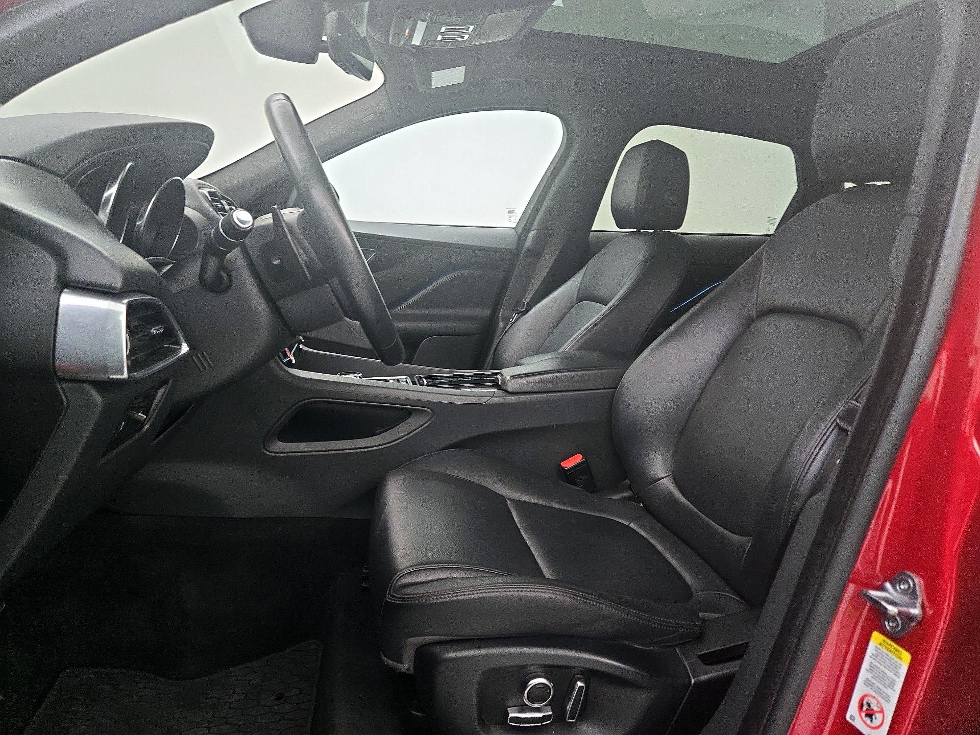 Thumbnail: 2020 Jaguar F-Pace - 11