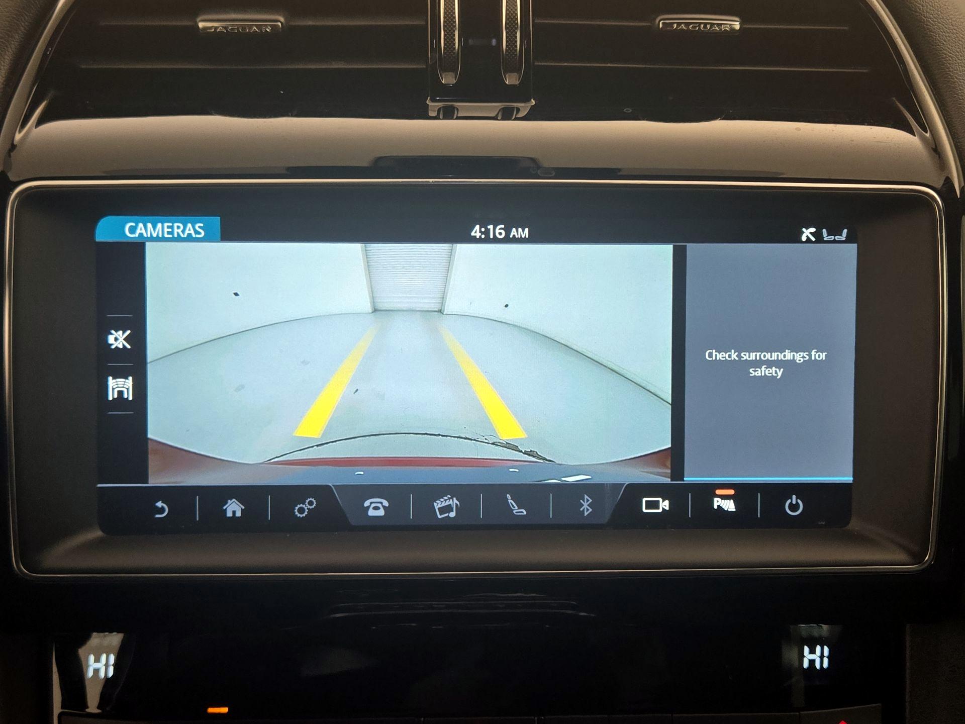 Thumbnail: 2020 Jaguar F-Pace - 14