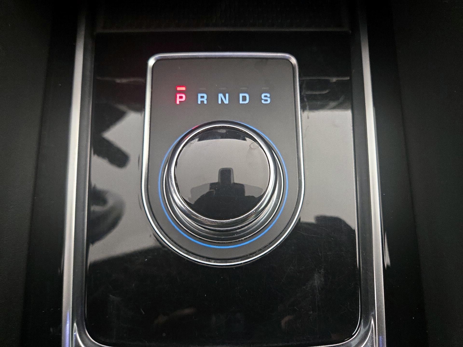 Thumbnail: 2020 Jaguar F-Pace - 17