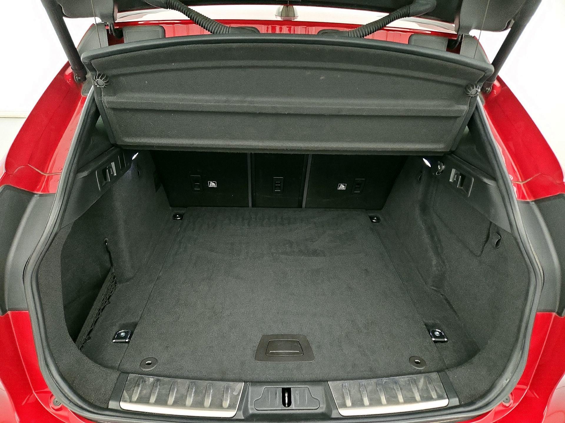 Thumbnail: 2020 Jaguar F-Pace - 20