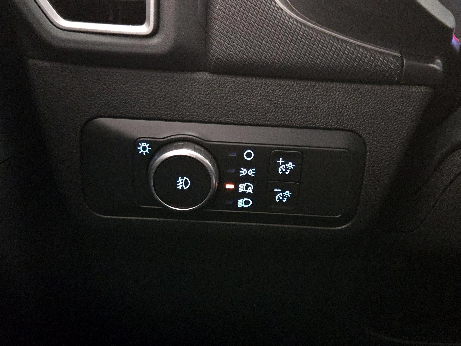 Thumbnail: 2022 Ford Bronco Sport - 13