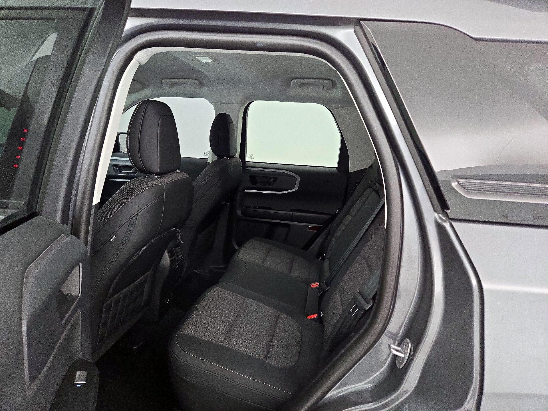 Thumbnail: 2022 Ford Bronco Sport - 19