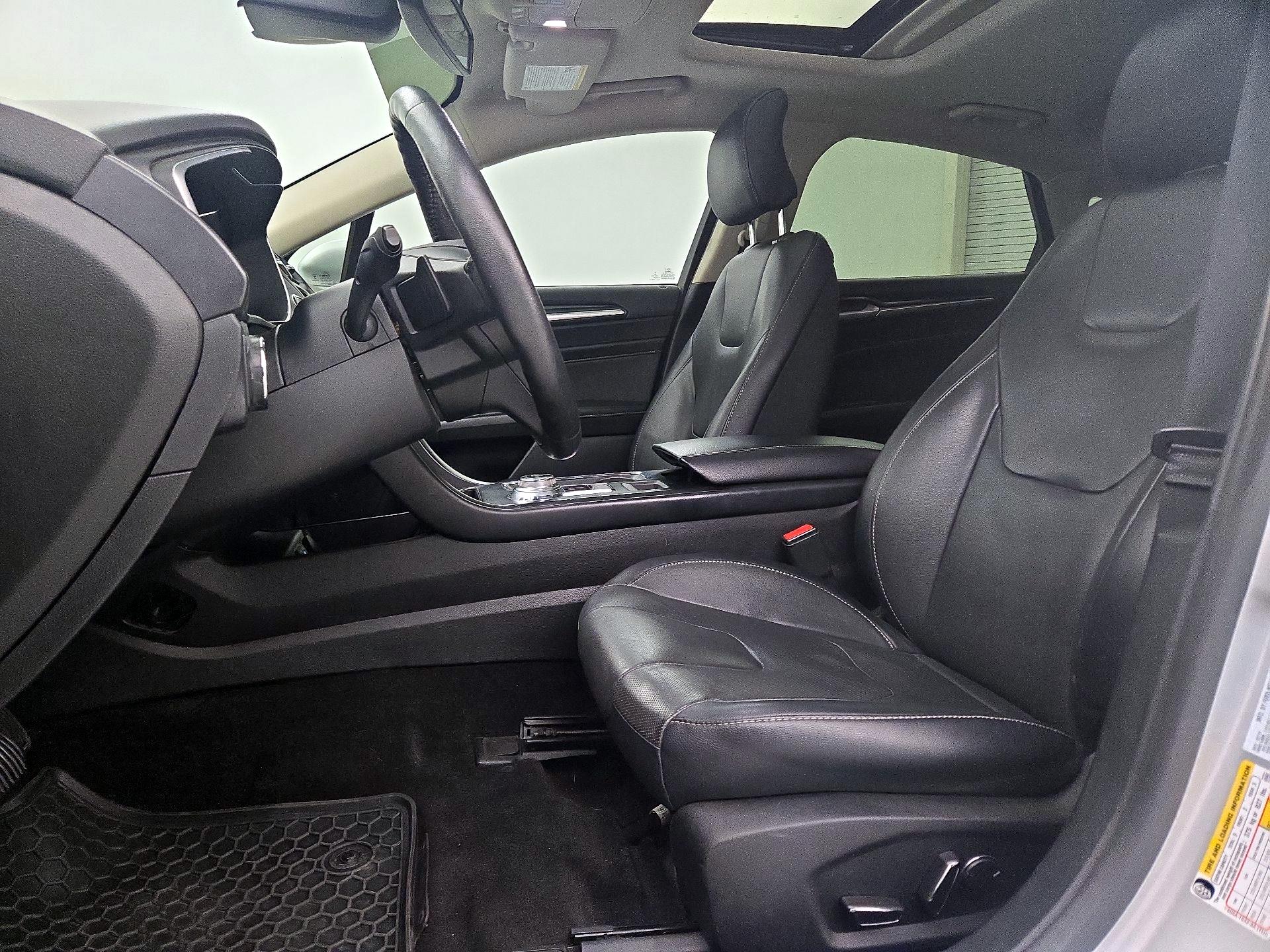 Thumbnail: 2019 Ford Fusion - 11