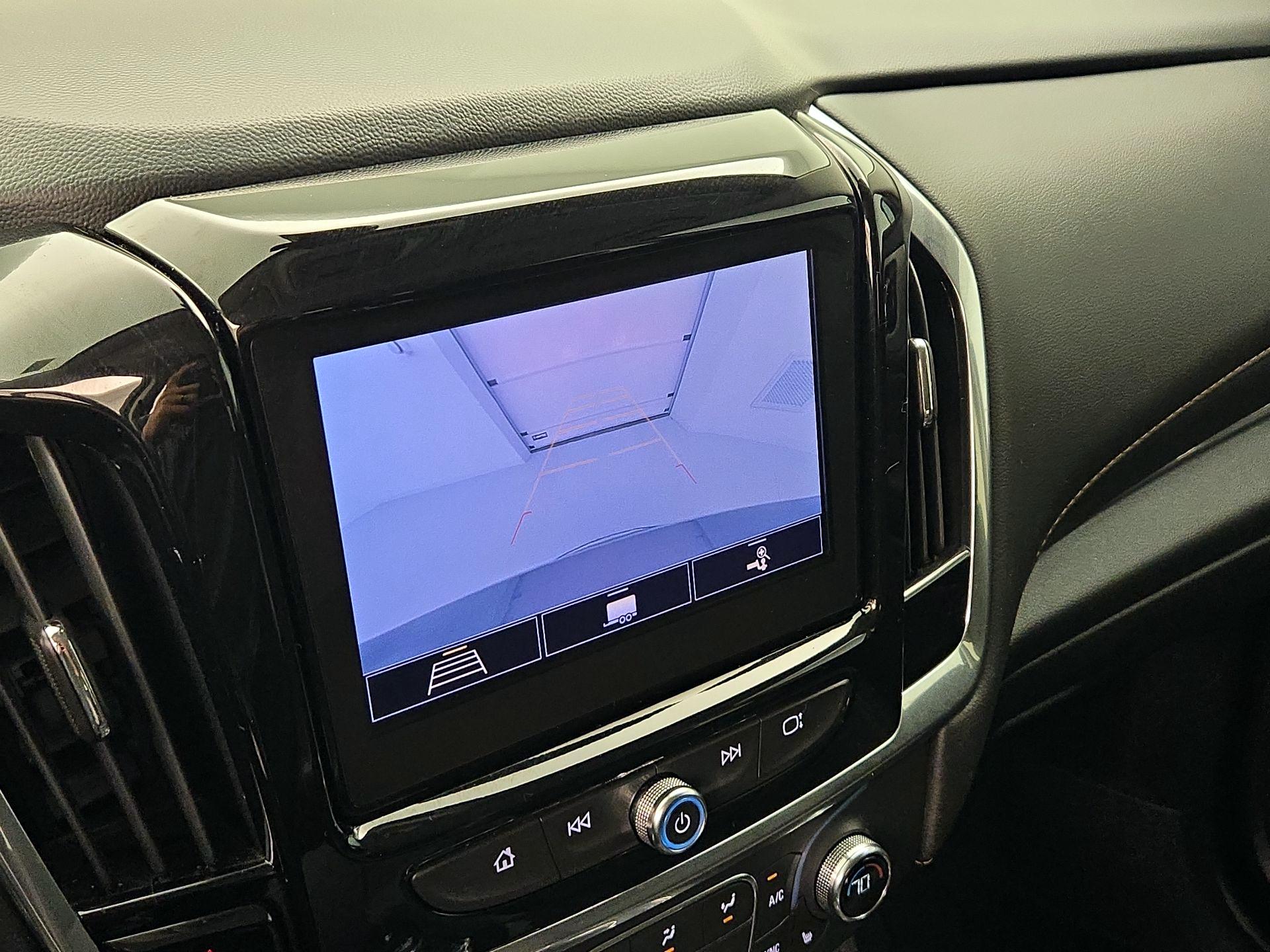 Thumbnail: 2020 Chevrolet Traverse - 14