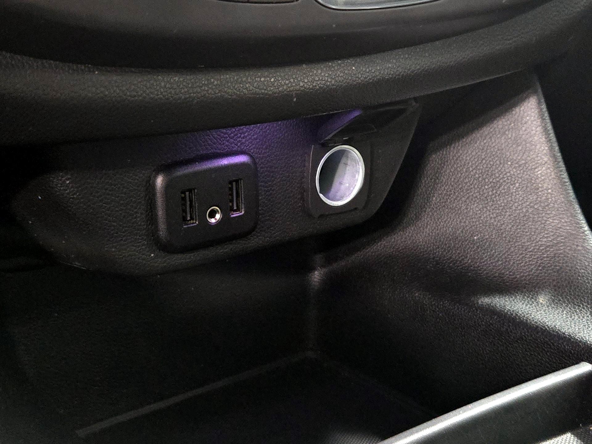 Thumbnail: 2020 Chevrolet Traverse - 18