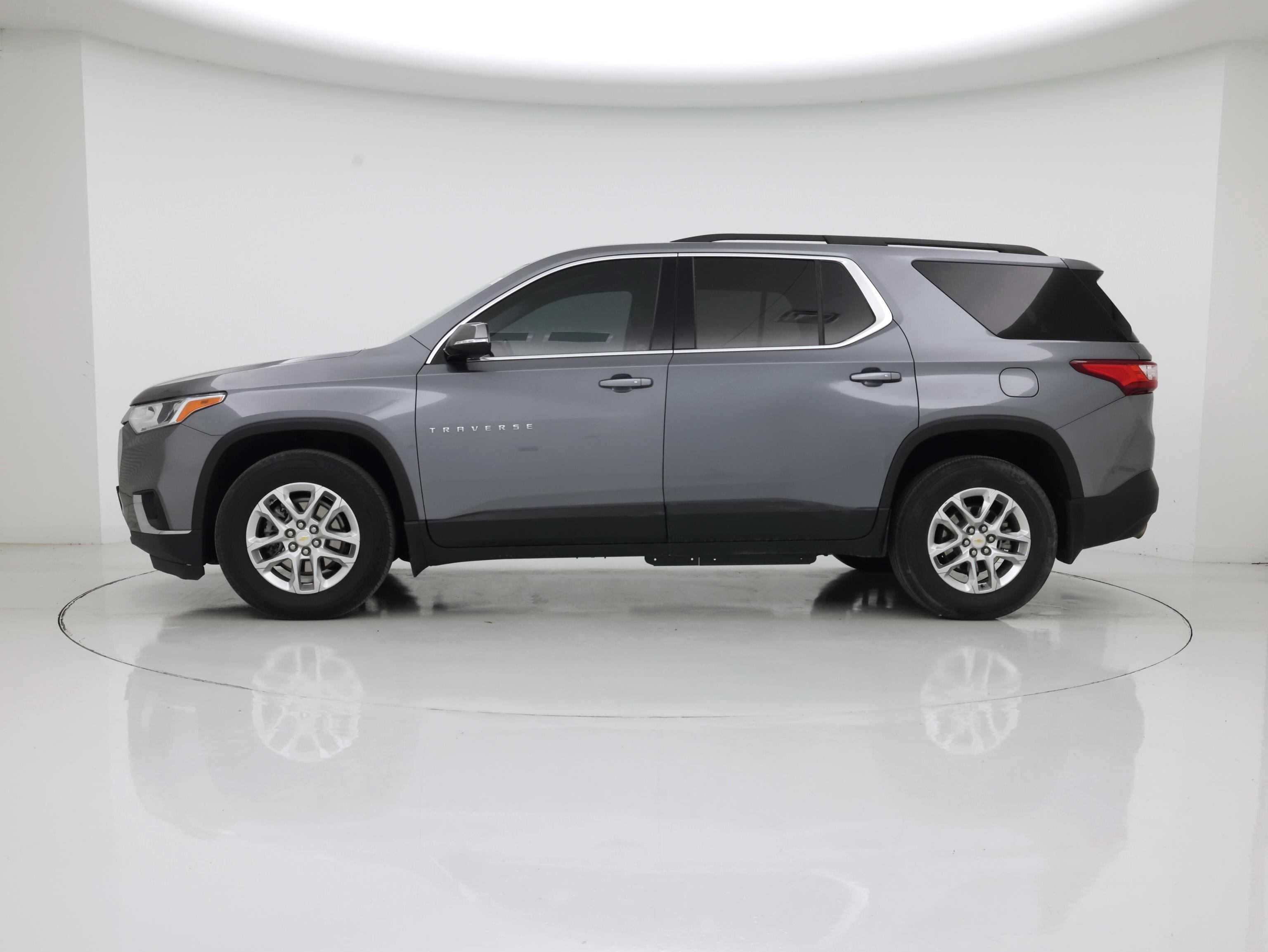 Thumbnail: 2020 Chevrolet Traverse - 3