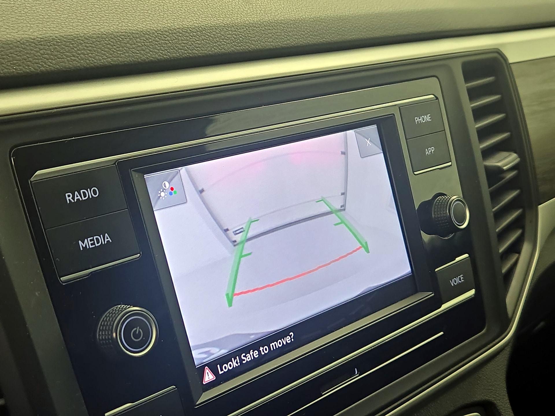 Thumbnail: 2022 Volkswagen Atlas - 14