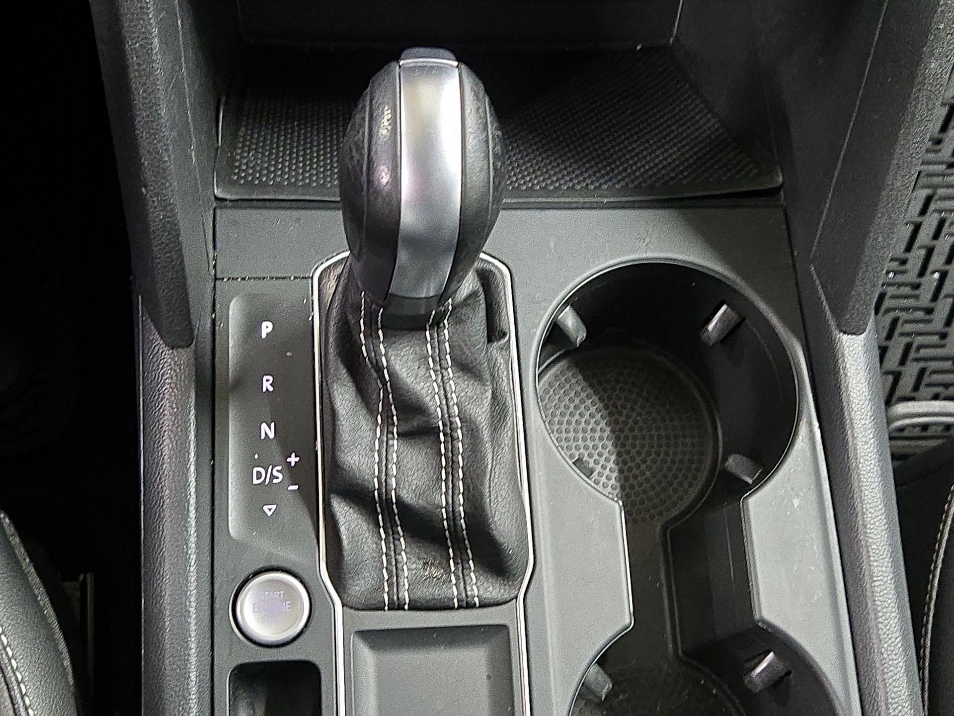 Thumbnail: 2022 Volkswagen Atlas - 17