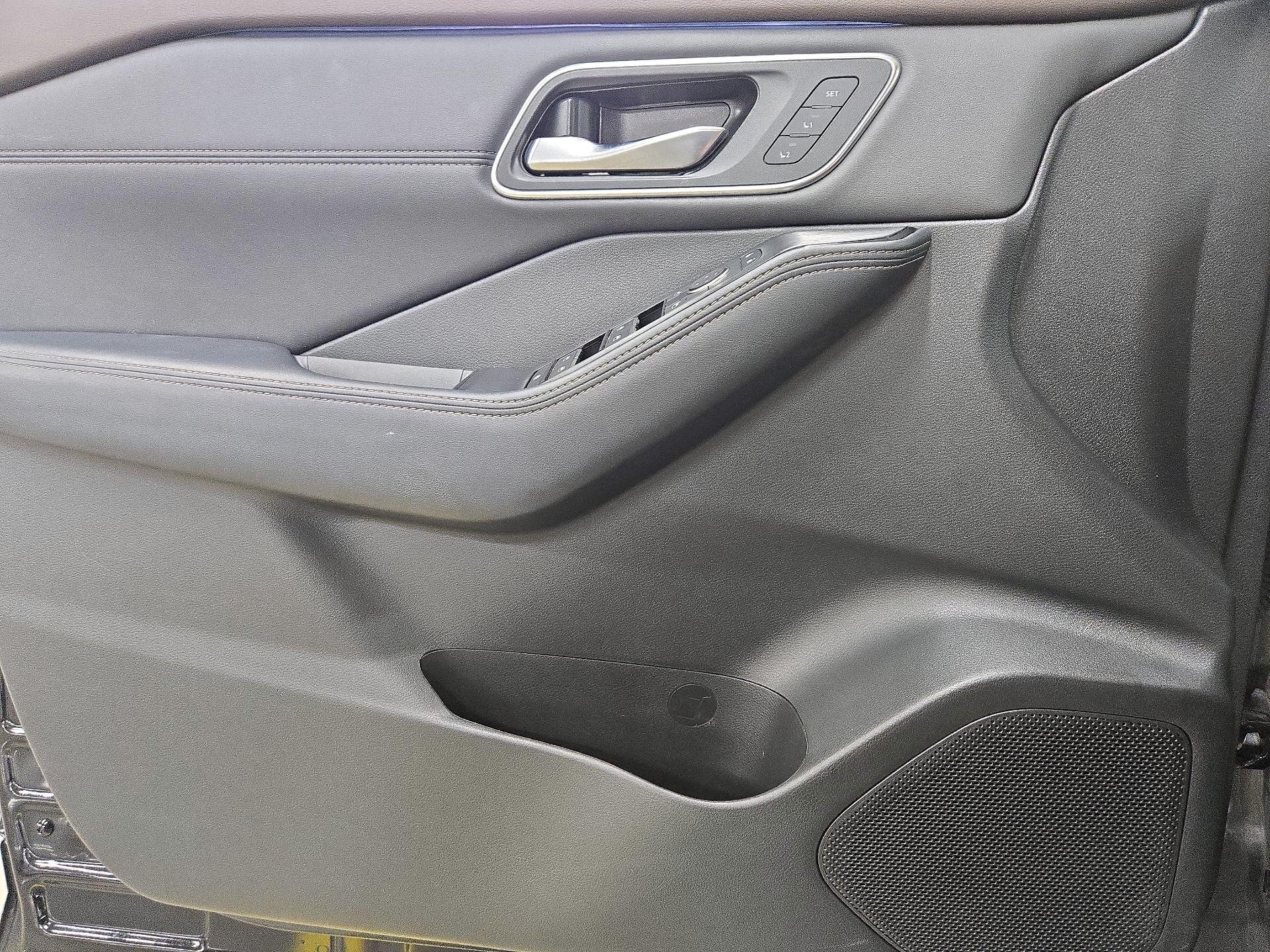 Thumbnail: 2023 Nissan Rogue - 12