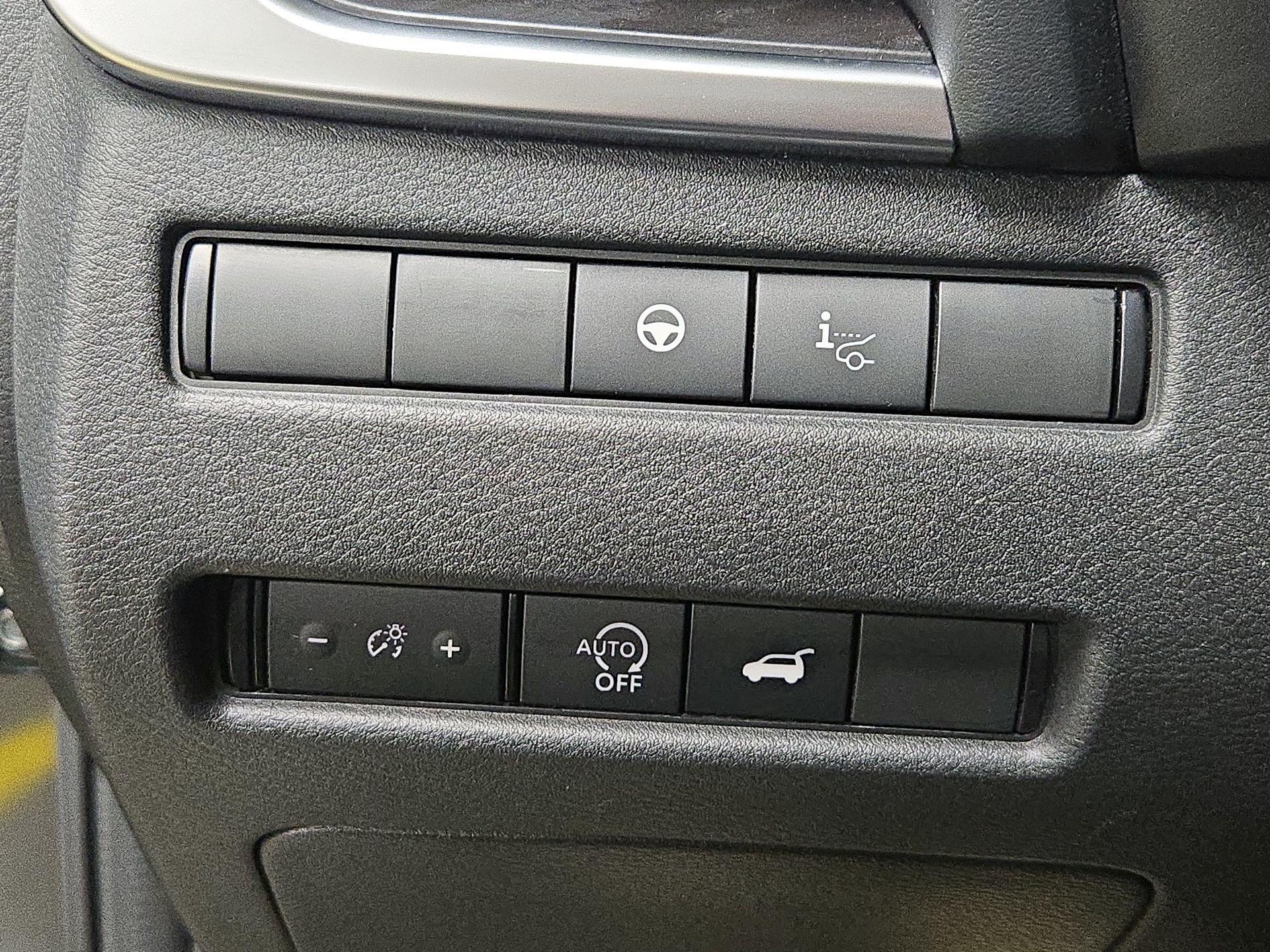 Thumbnail: 2023 Nissan Rogue - 13