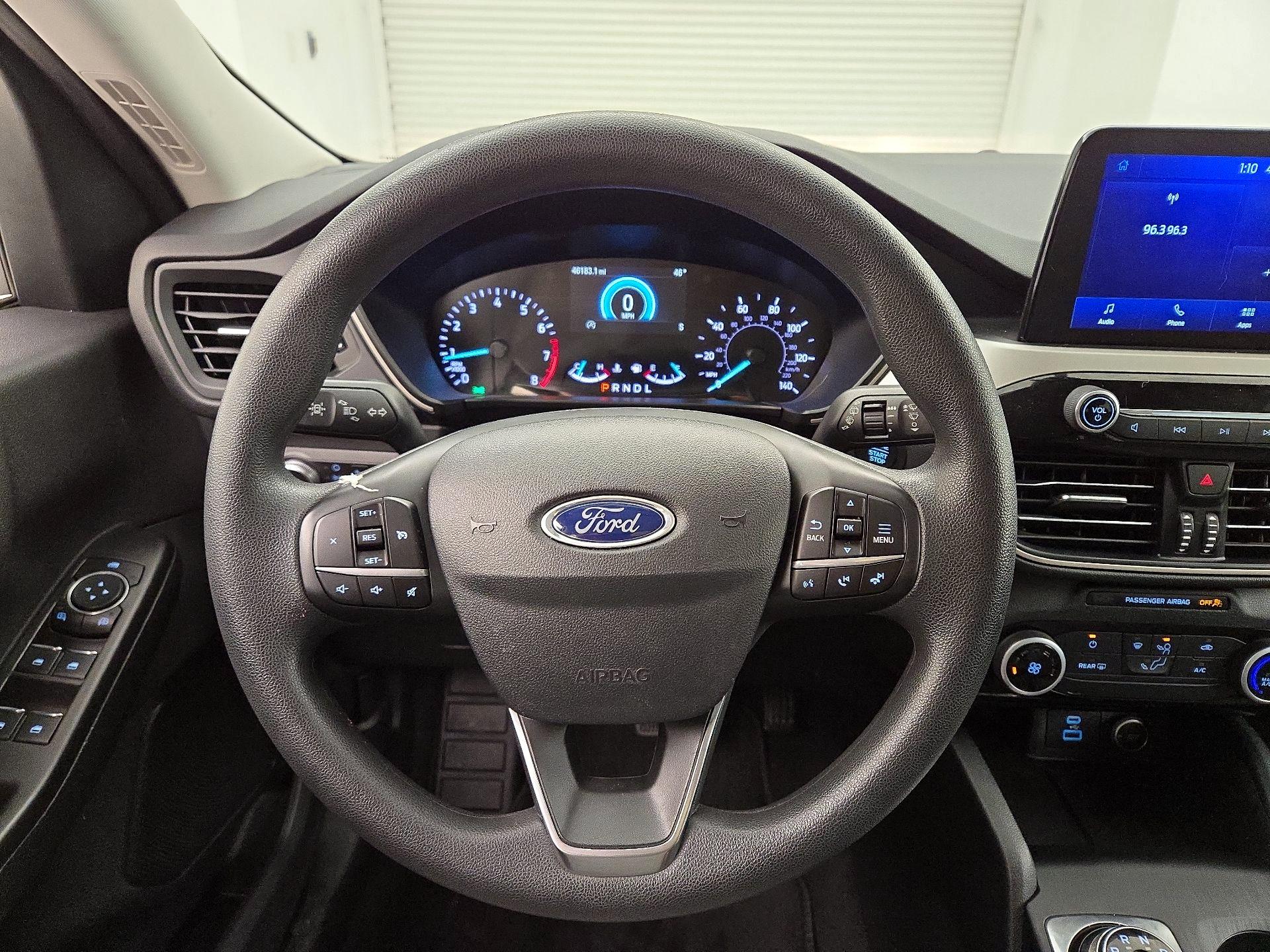 Thumbnail: 2021 Ford Escape - 10