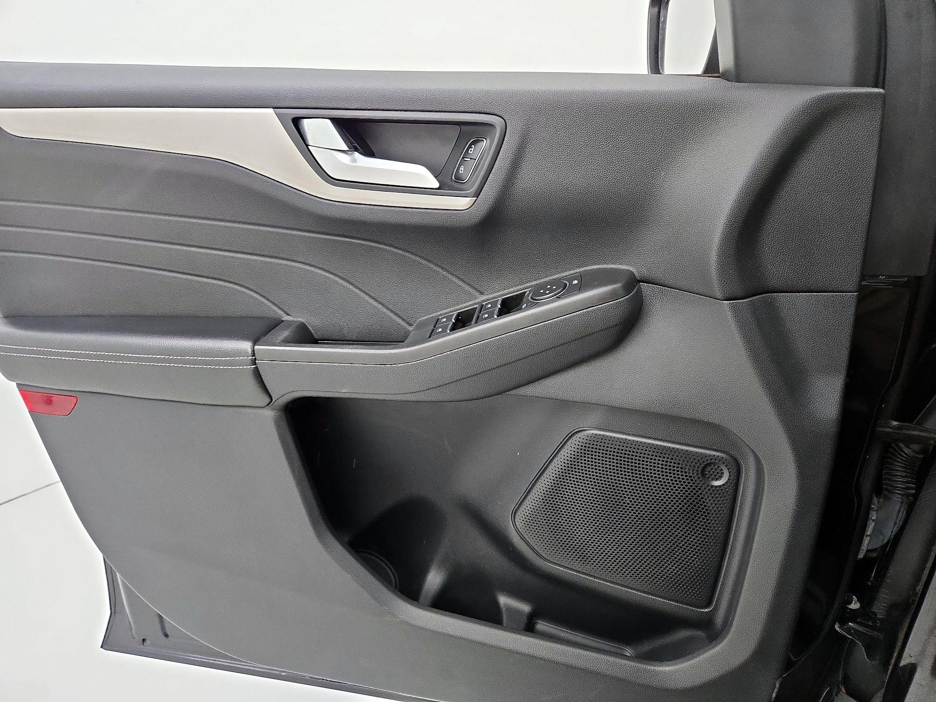 Thumbnail: 2021 Ford Escape - 12