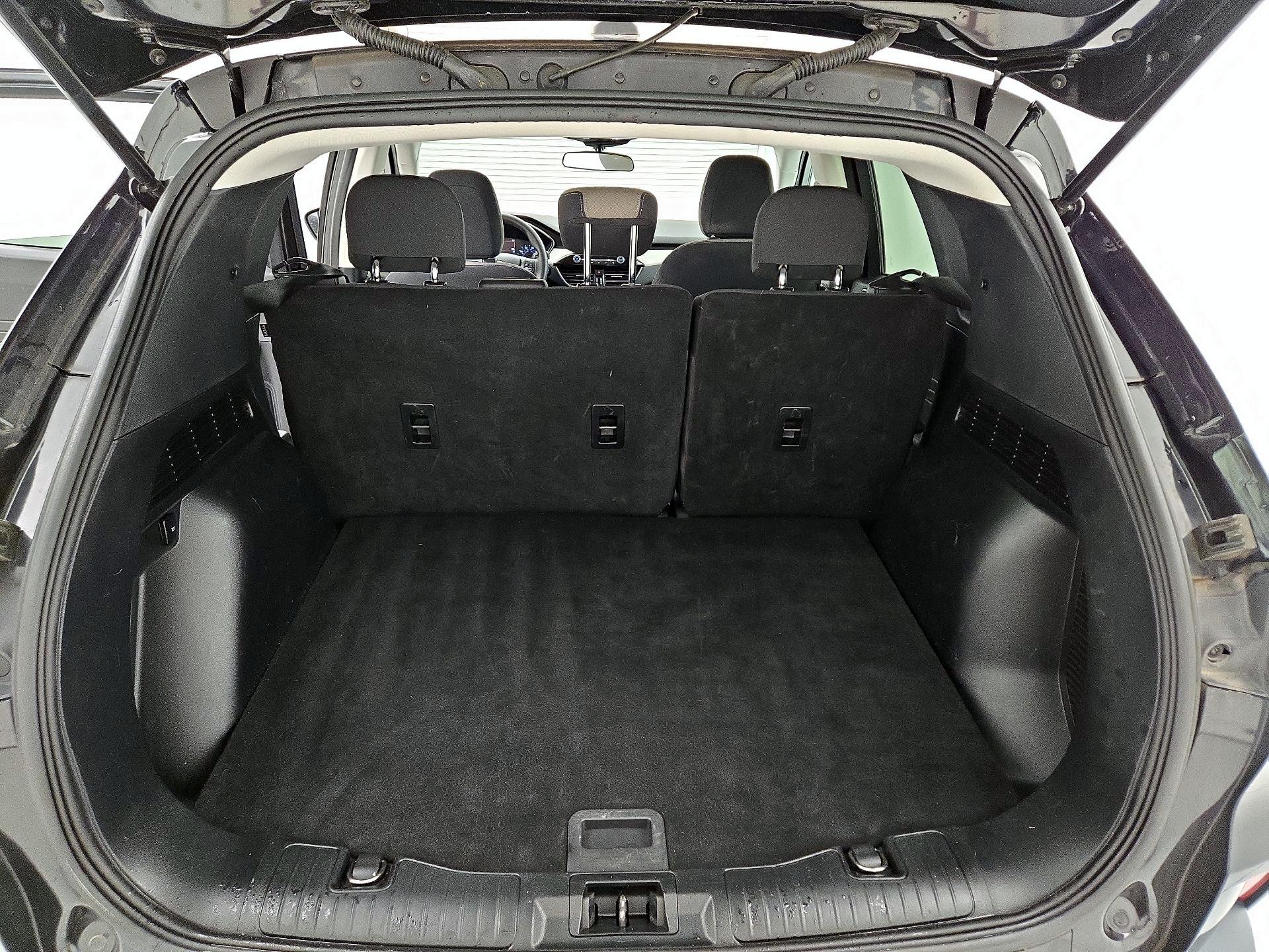 Thumbnail: 2021 Ford Escape - 20