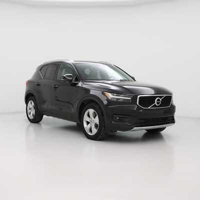 2022 Volvo XC40 T5 Momentum