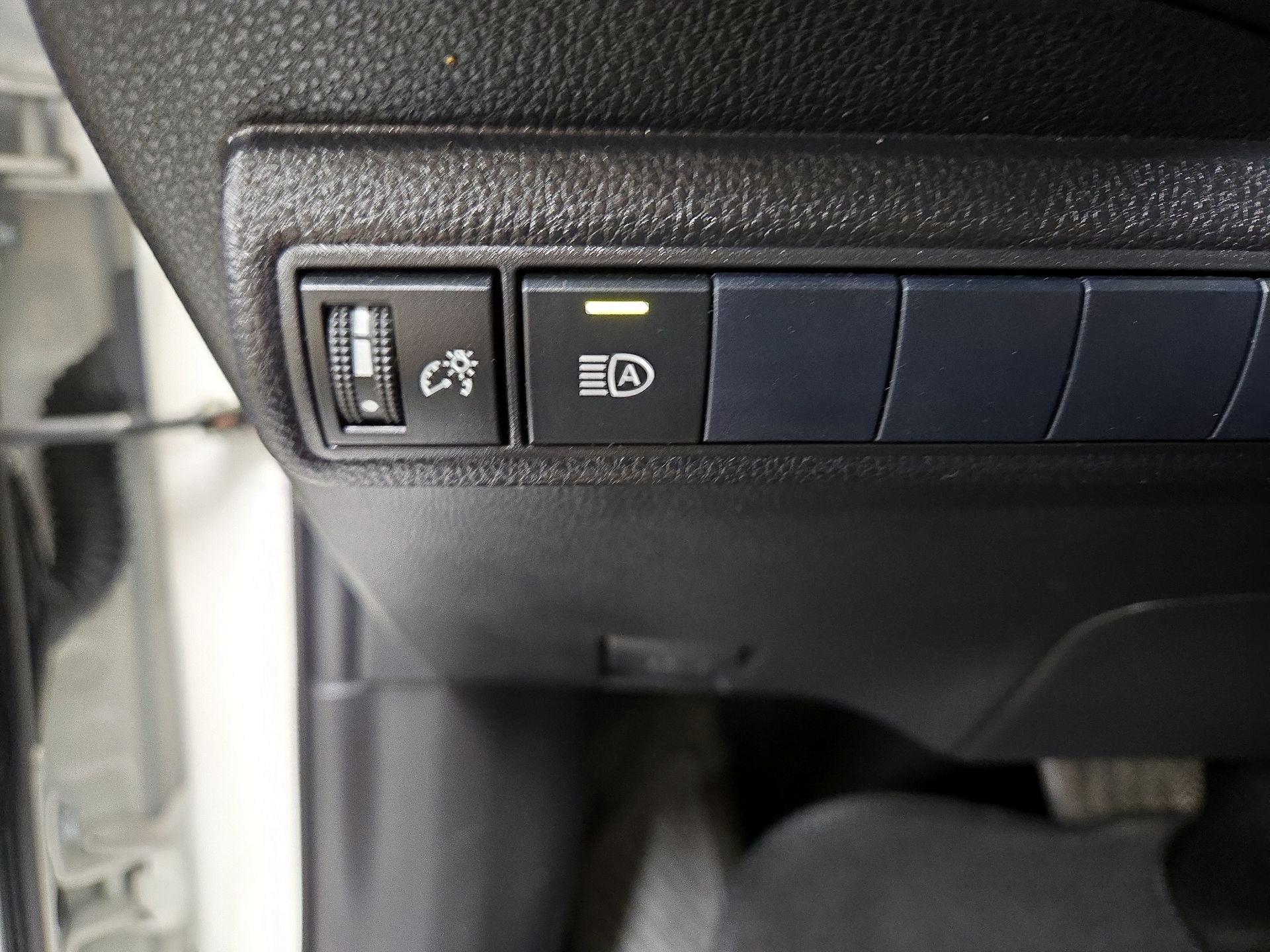 Thumbnail: 2020 Toyota Corolla - 13