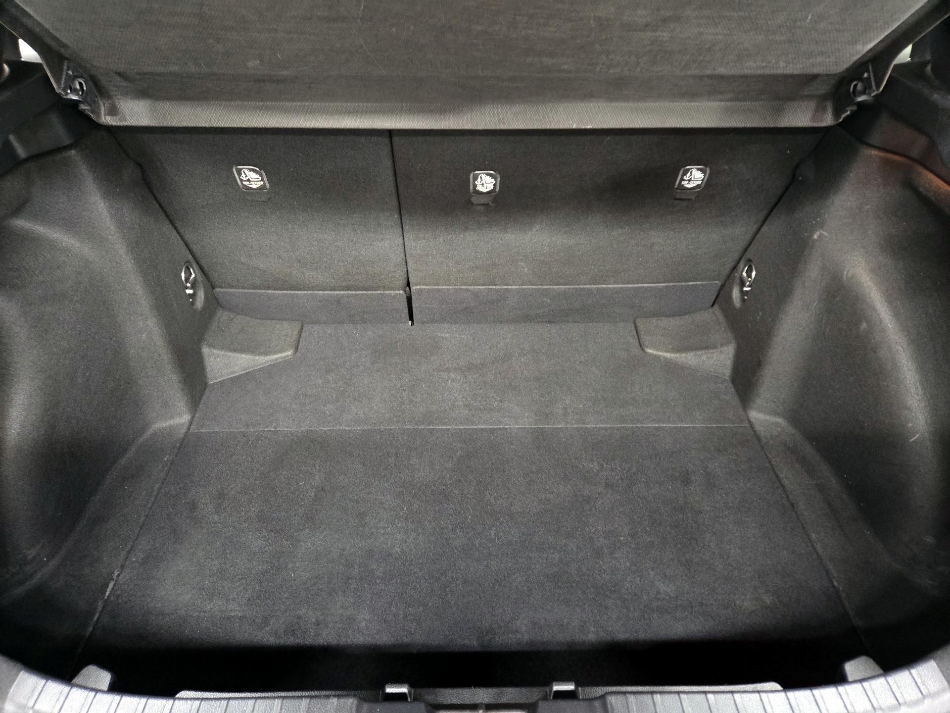 Thumbnail: 2020 Toyota Corolla - 18