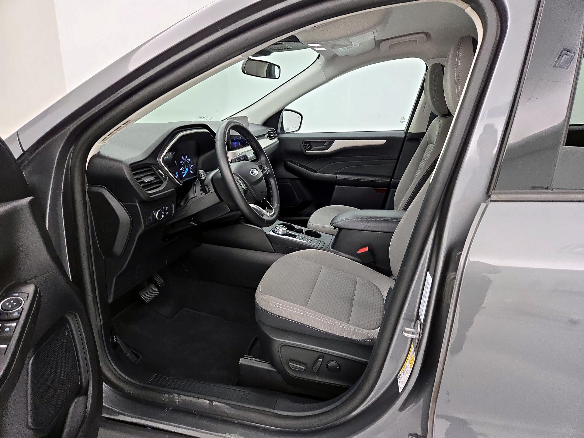 Thumbnail: 2022 Ford Escape - 11