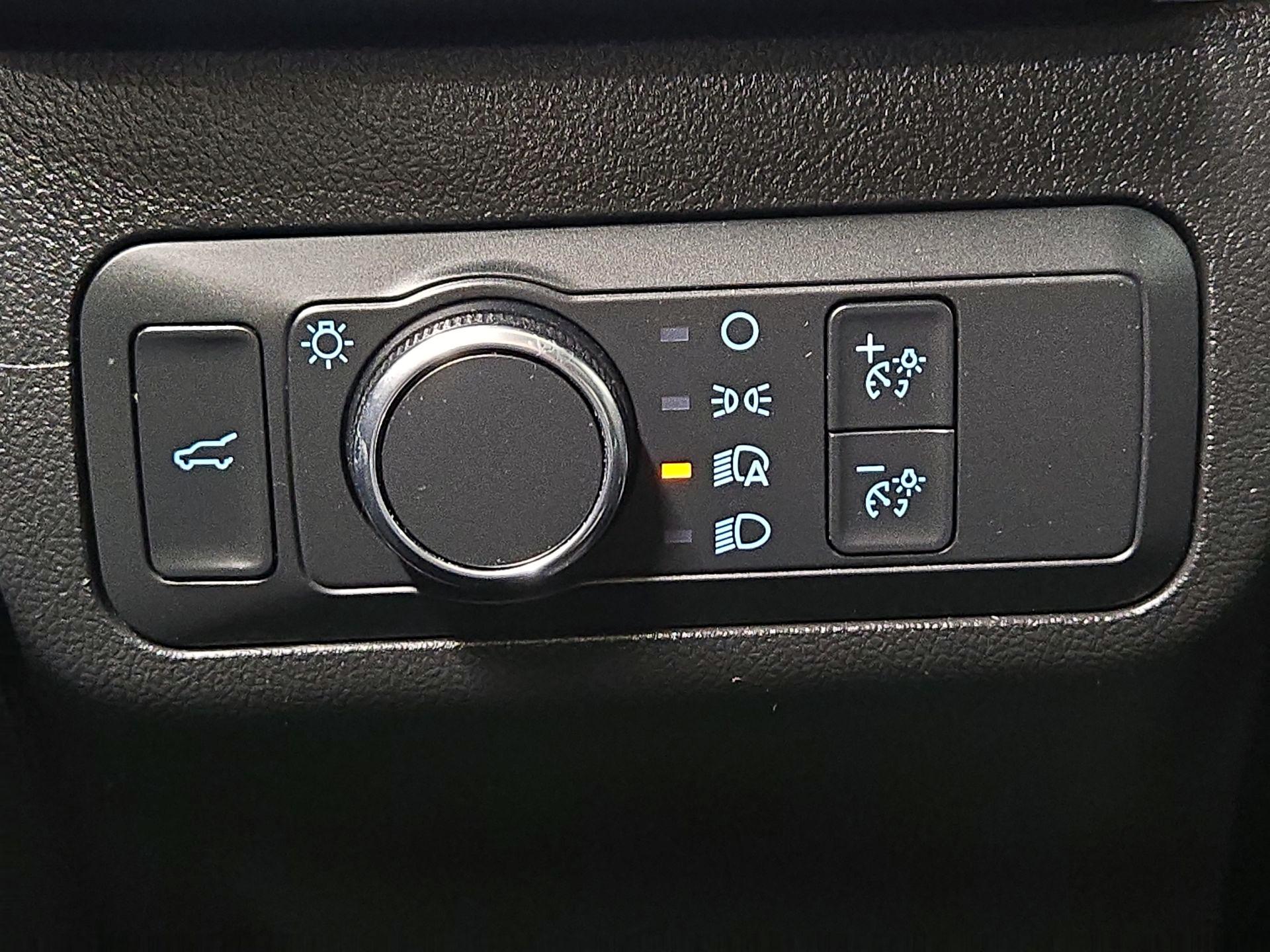 Thumbnail: 2022 Ford Escape - 13