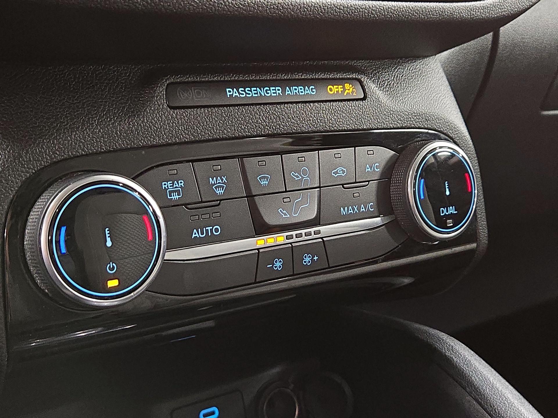 Thumbnail: 2022 Ford Escape - 16