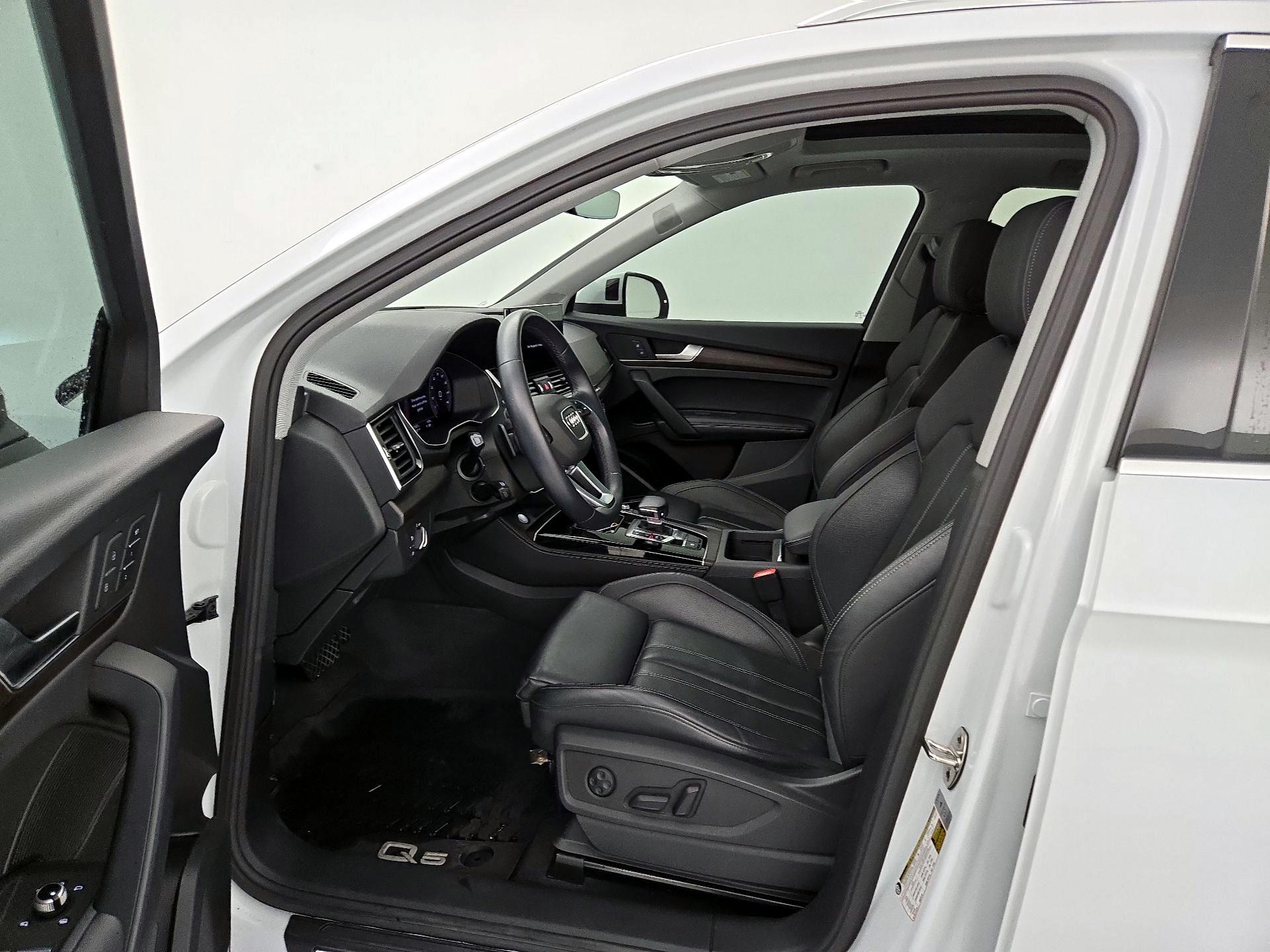 Thumbnail: 2021 Audi Q5 - 11