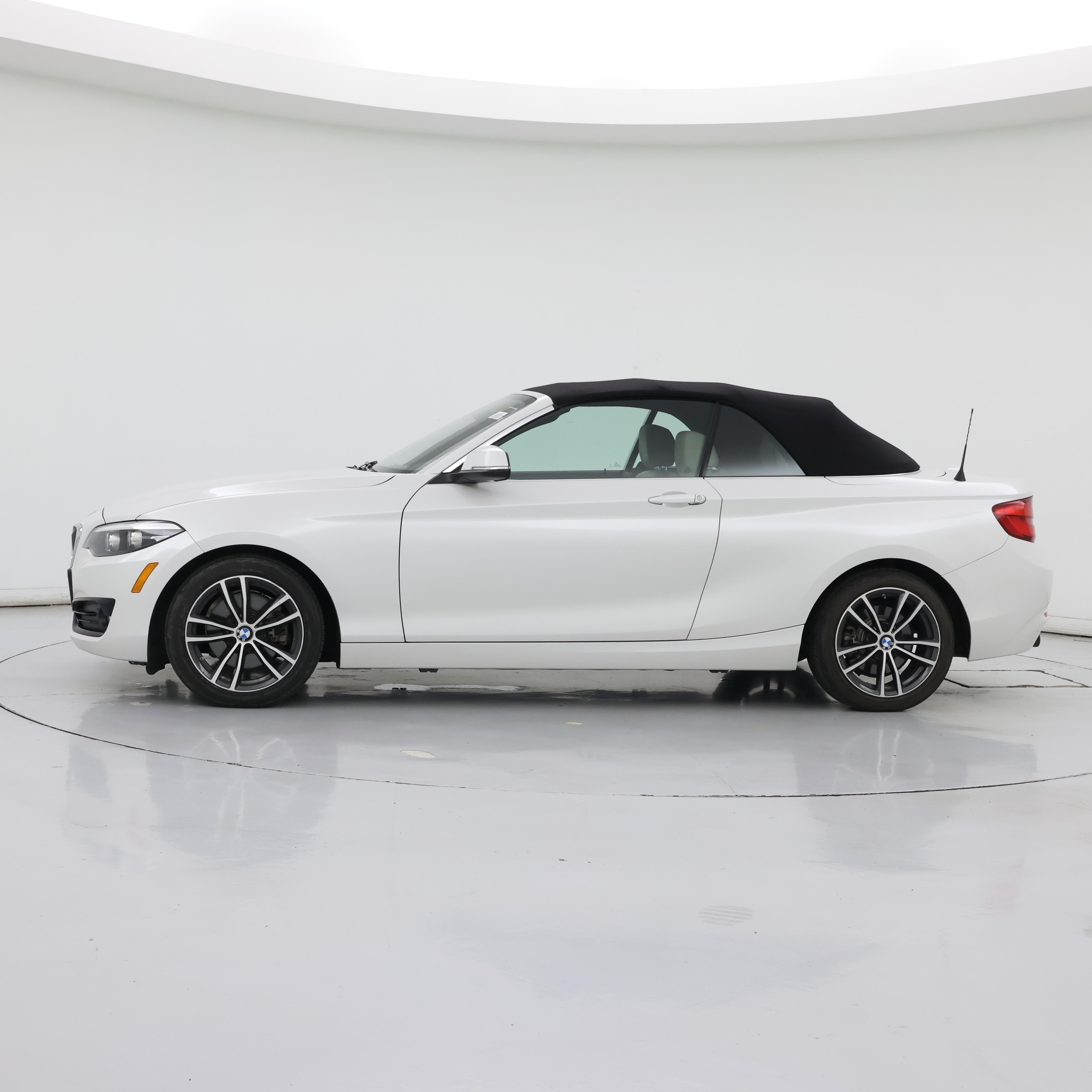 Thumbnail: 2018 BMW 2 Series - 3