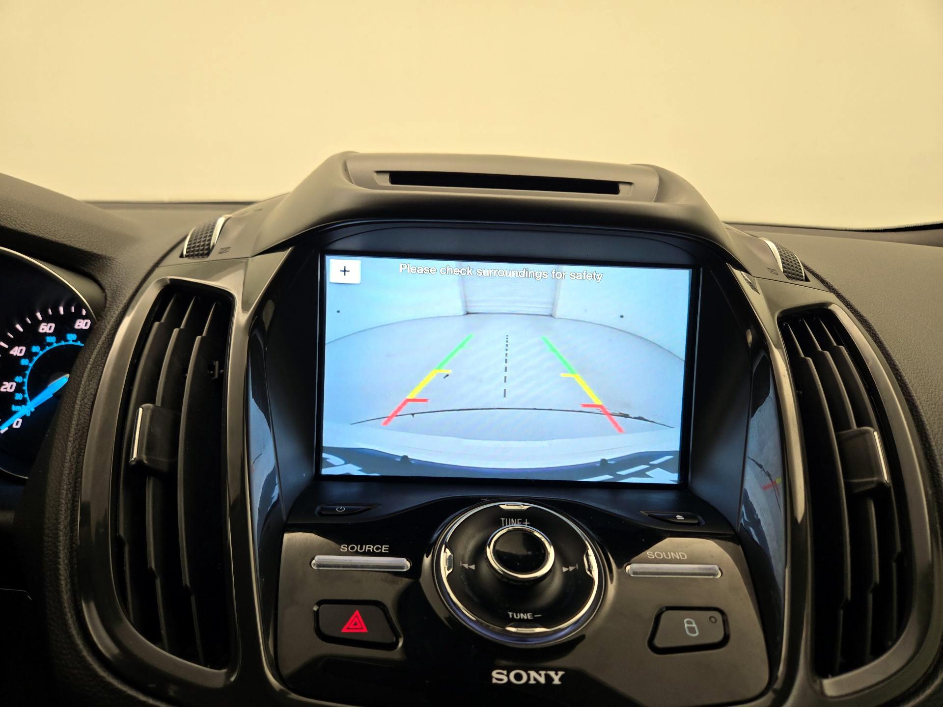 Thumbnail: 2016 Ford Escape - 15