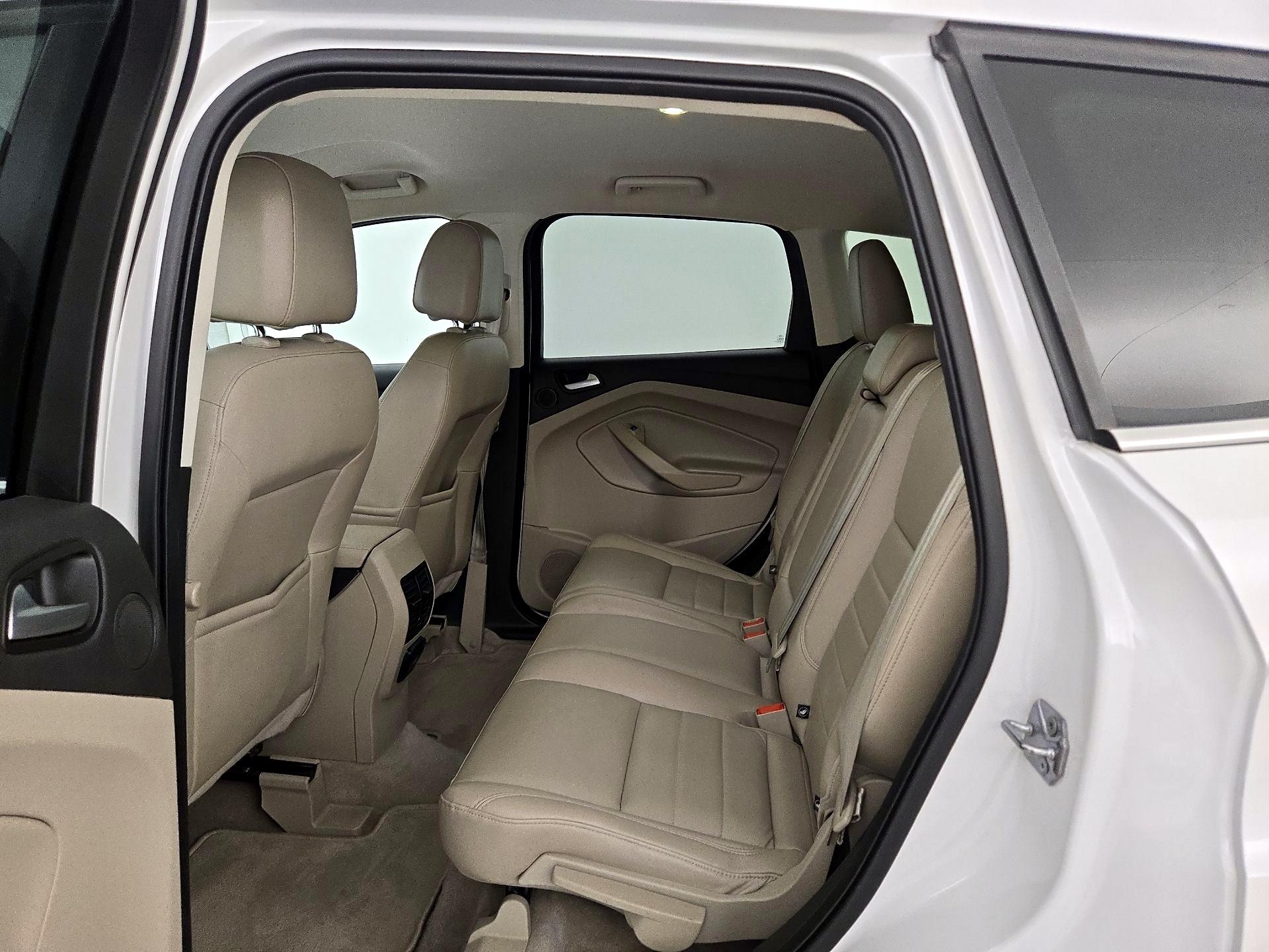 Thumbnail: 2016 Ford Escape - 19