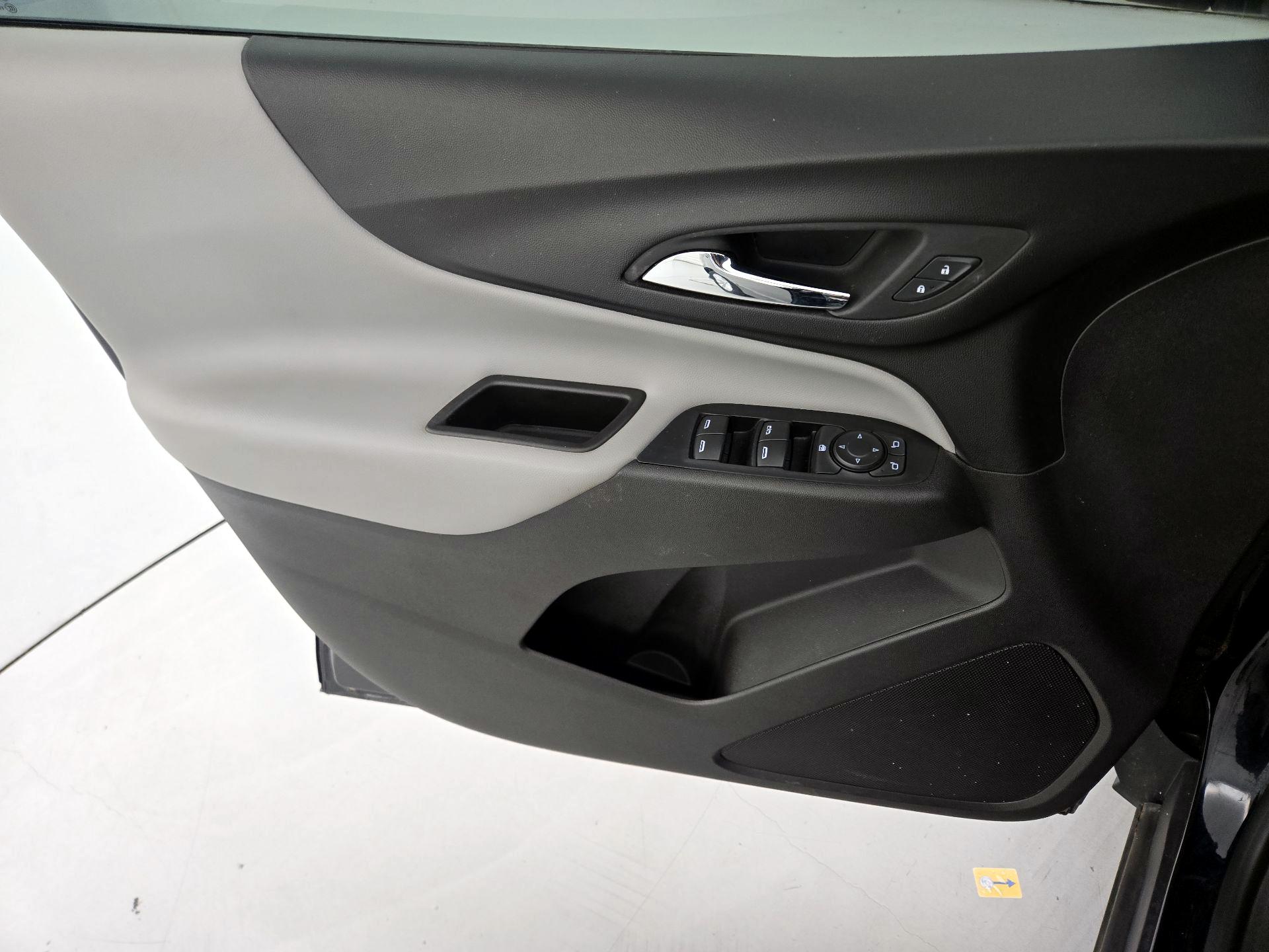 Thumbnail: 2020 Chevrolet Equinox - 12