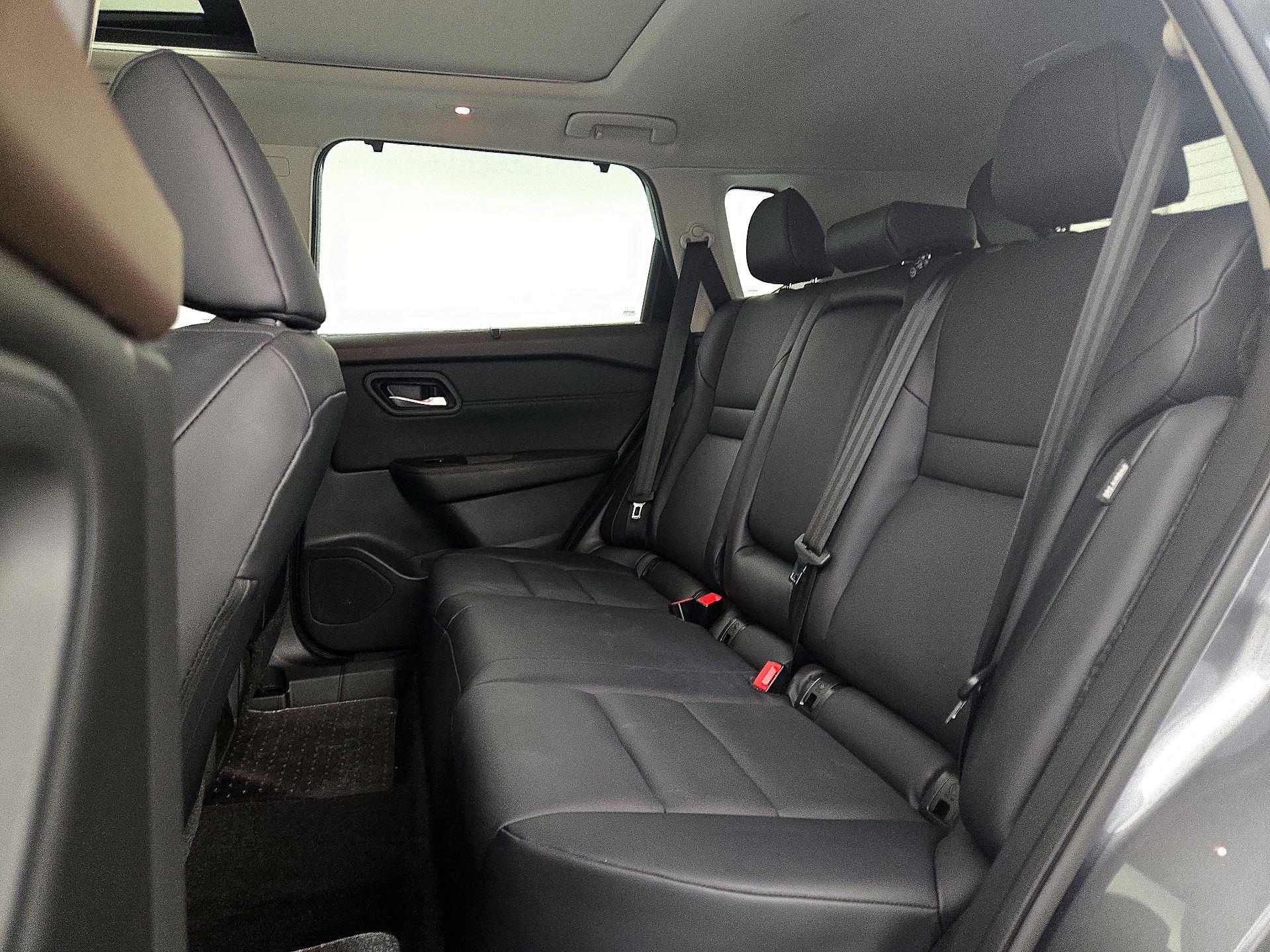 Thumbnail: 2023 Nissan Rogue - 20