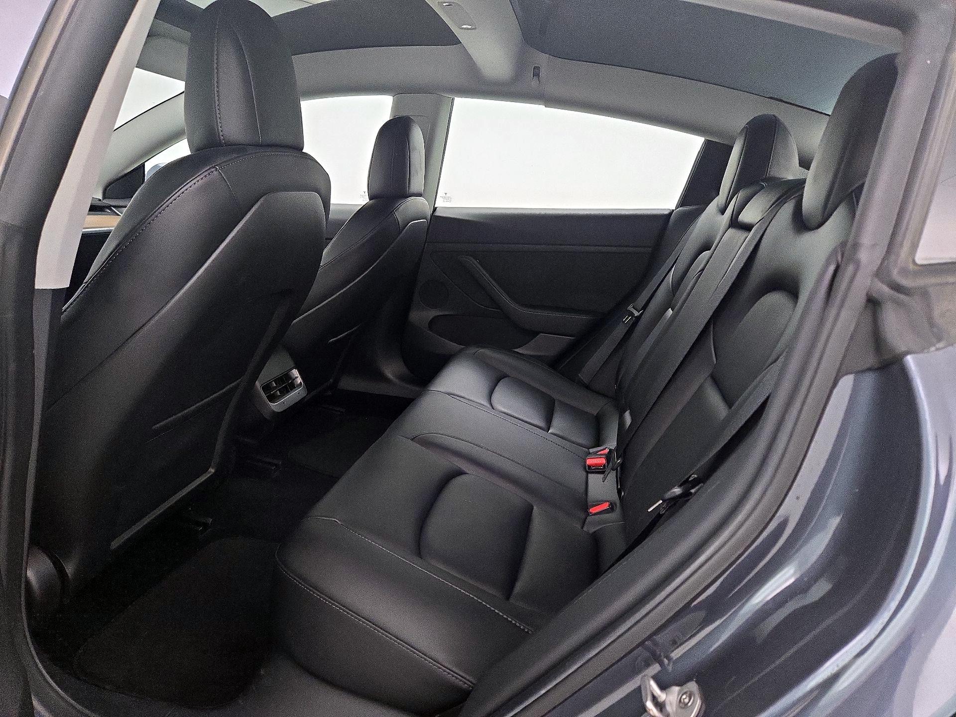 Thumbnail: 2022 Tesla Model 3 - 19