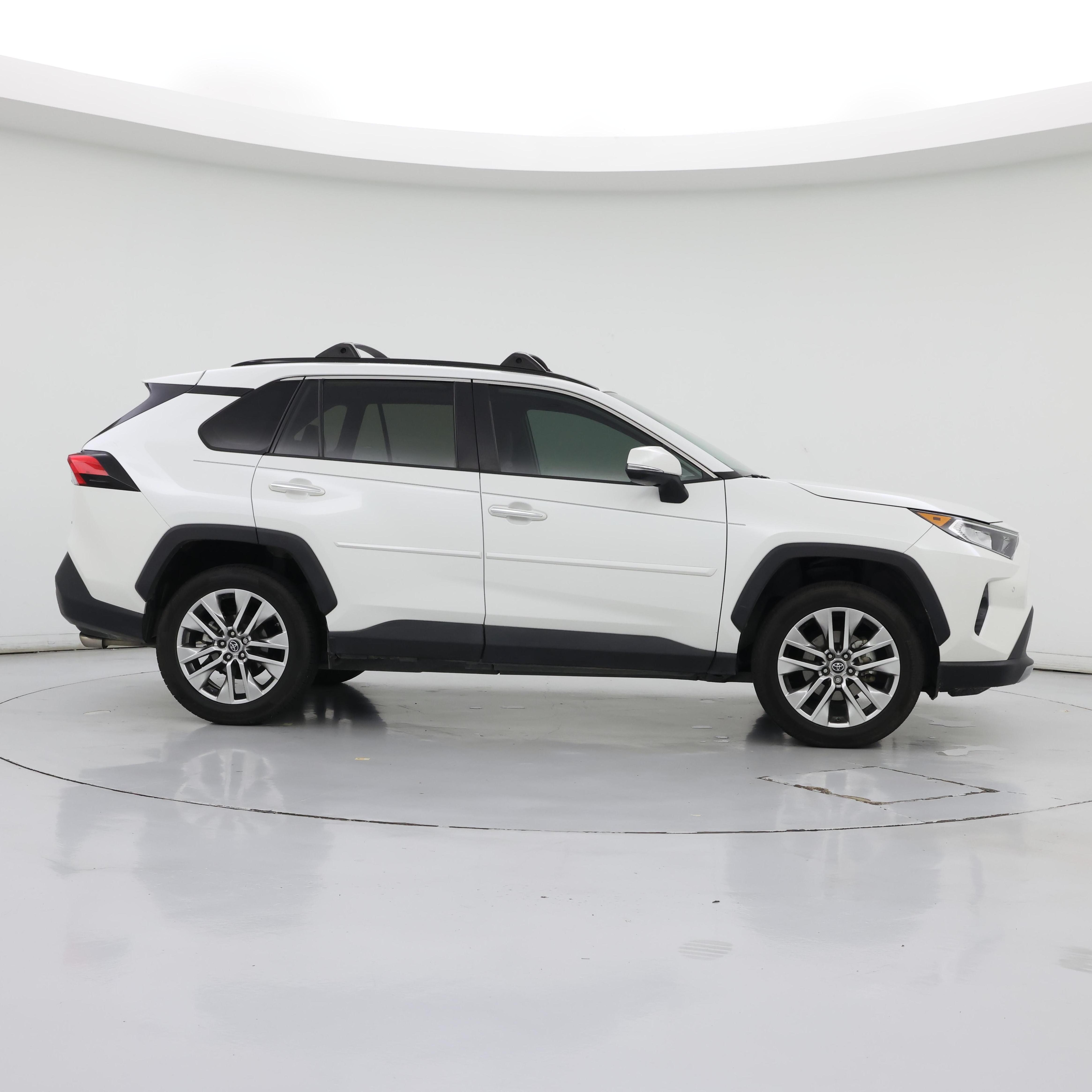 Thumbnail: 2019 Toyota RAV4 - 7