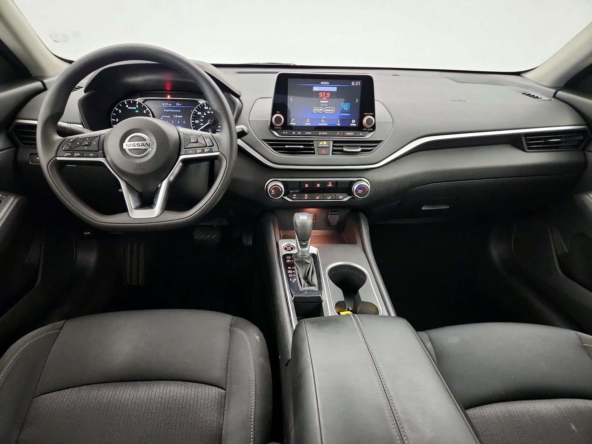 Thumbnail: 2022 Nissan Altima - 9