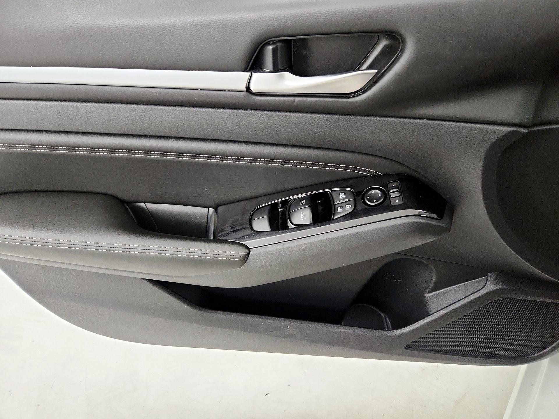 Thumbnail: 2022 Nissan Altima - 12