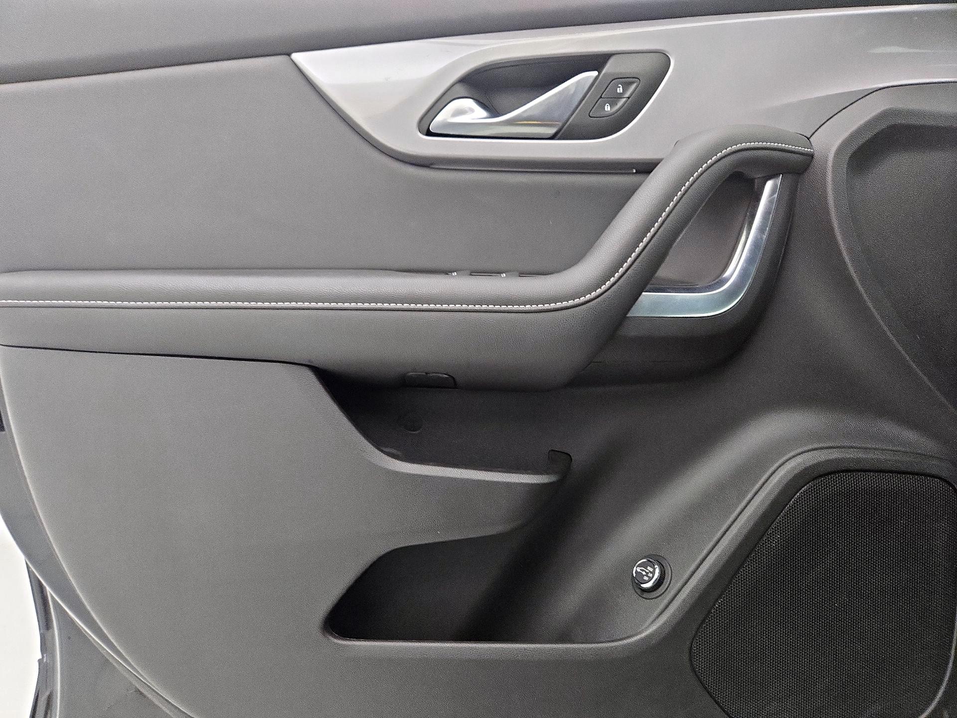 Thumbnail: 2023 Chevrolet Blazer - 12