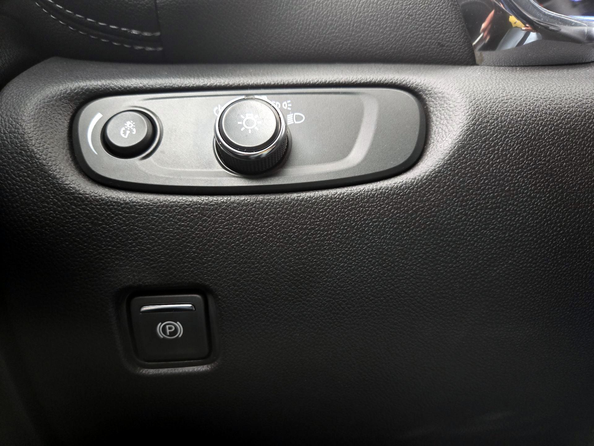 Thumbnail: 2023 Chevrolet Blazer - 13