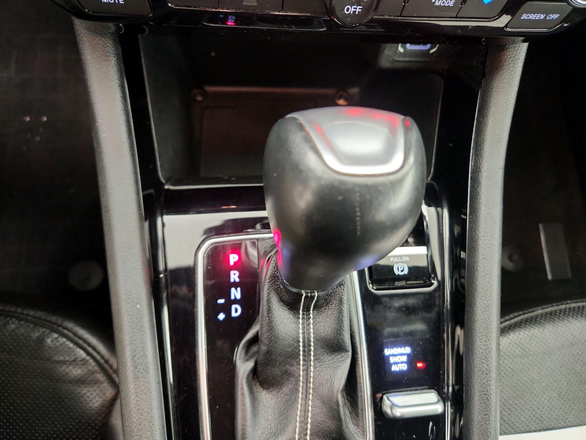 Thumbnail: 2022 Jeep Compass - 18