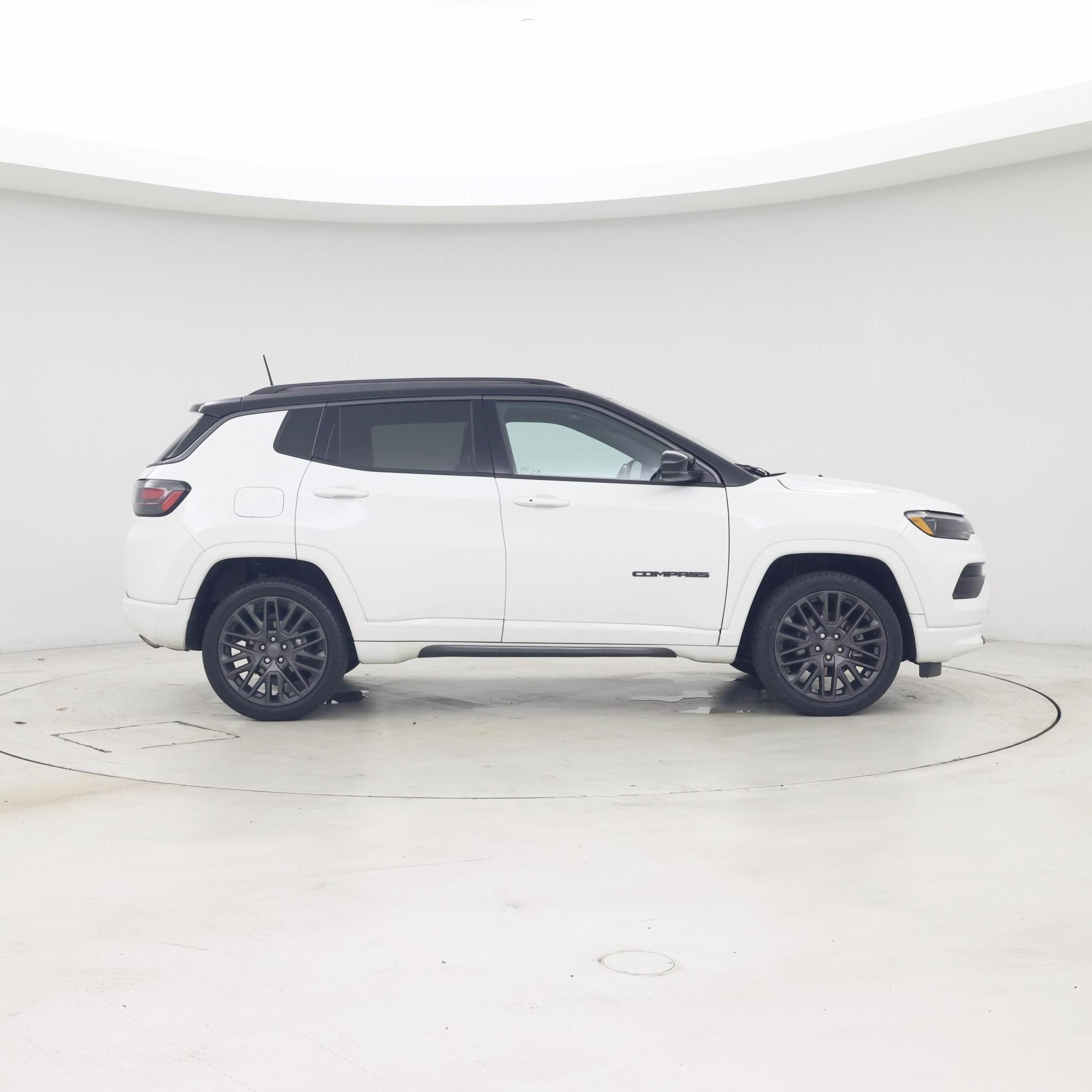 Thumbnail: 2022 Jeep Compass - 7